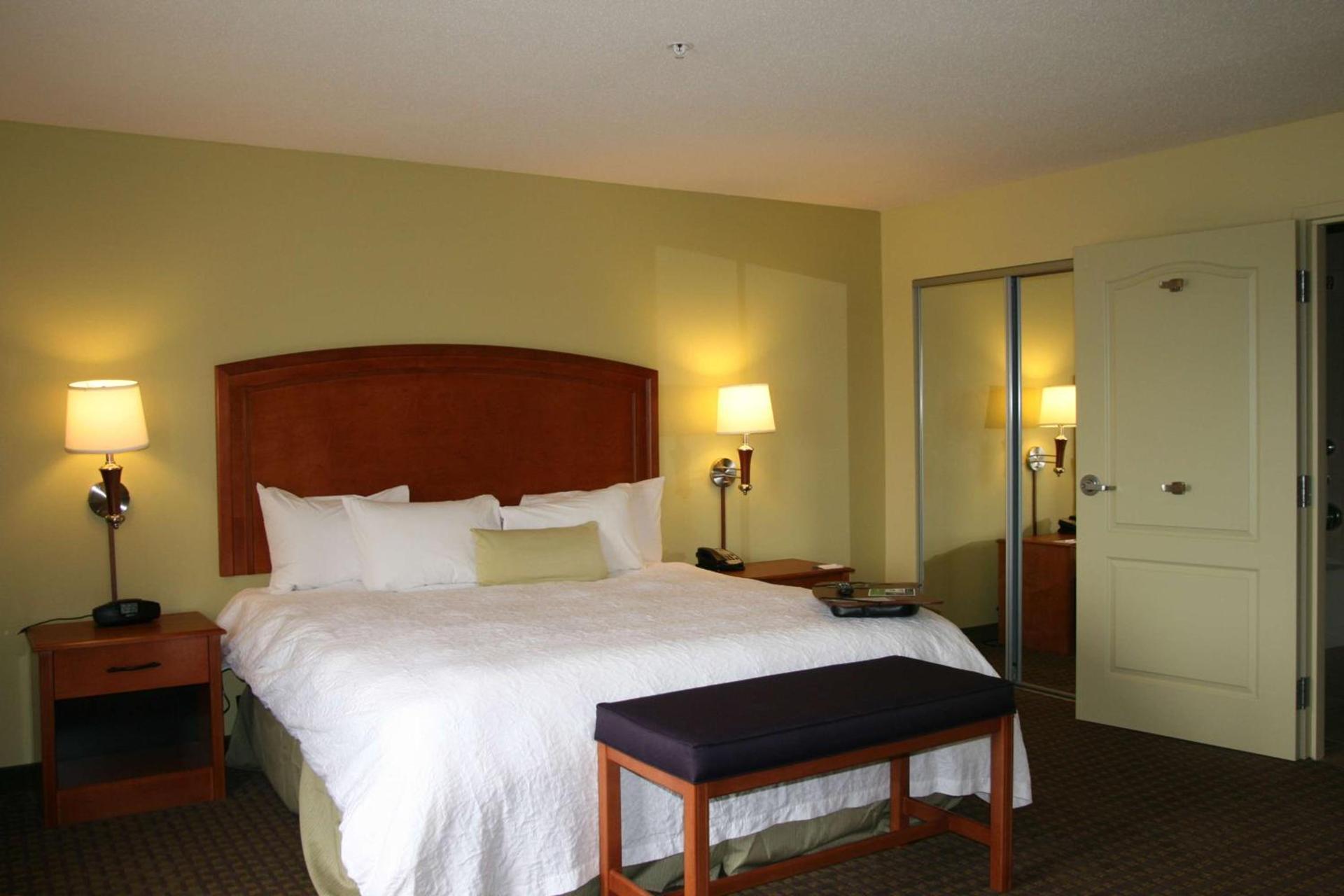 Hampton Inn Macomb photo 40