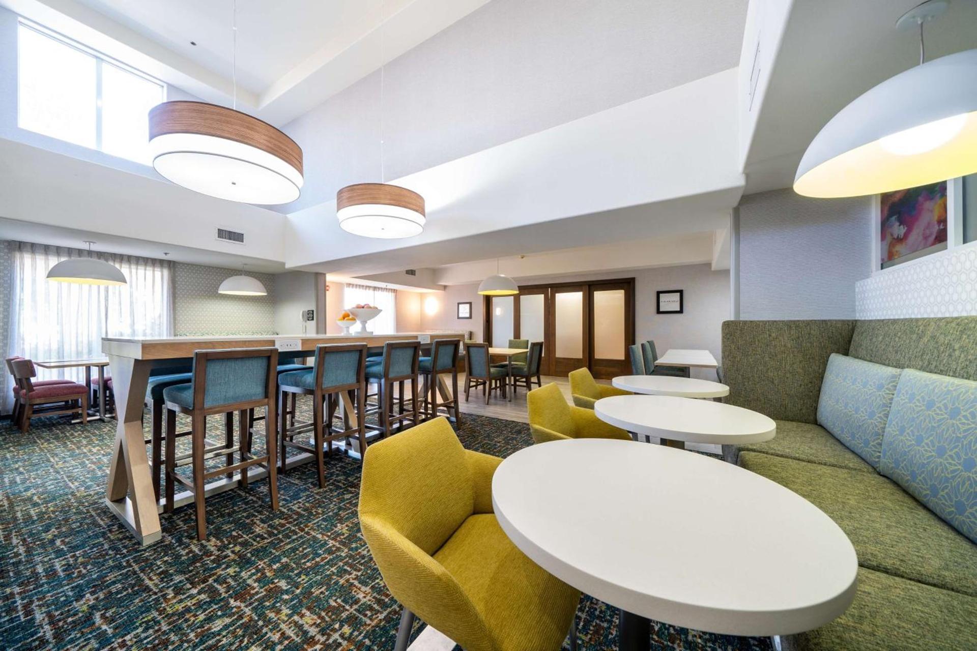 Hampton Inn & Suites Modesto - Salida photo 4