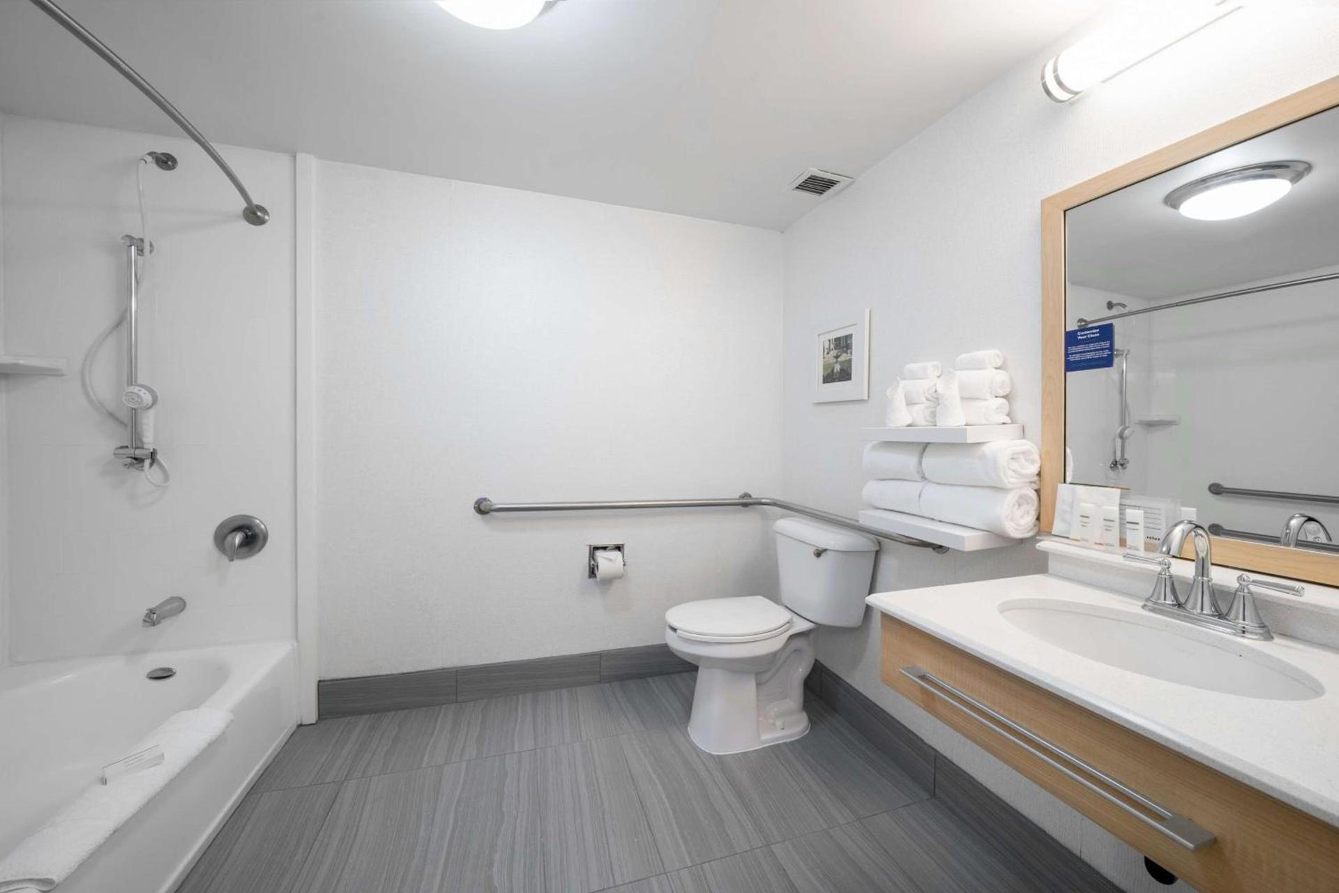 Hampton Inn & Suites Modesto - Salida photo 19