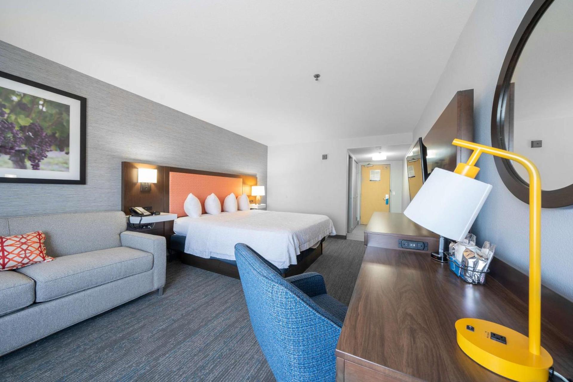 Hampton Inn & Suites Modesto - Salida photo 28