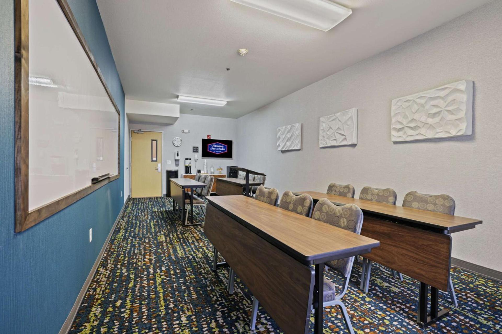Hampton Inn & Suites Modesto - Salida photo 36