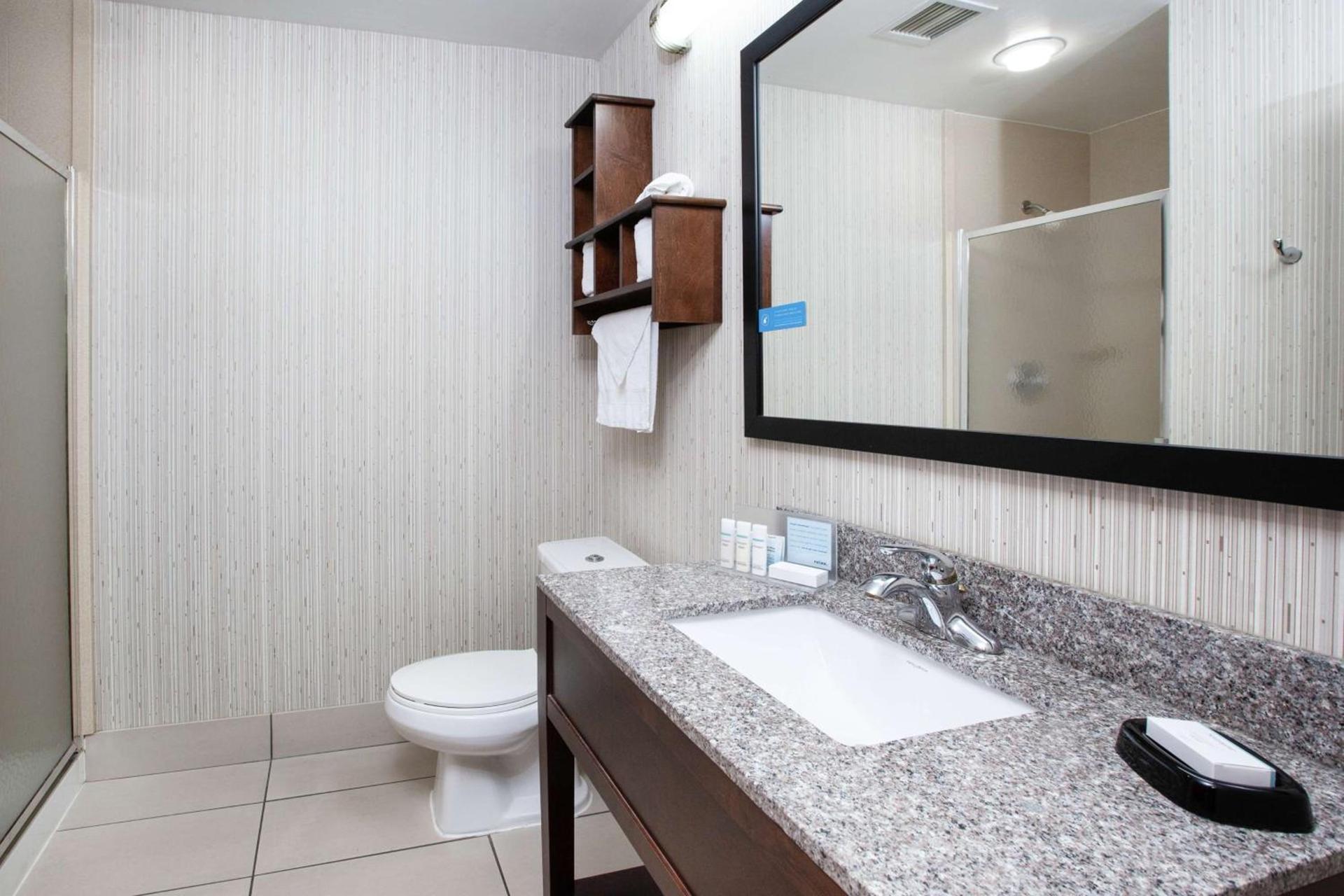 Hampton Inn Monroe photo 20