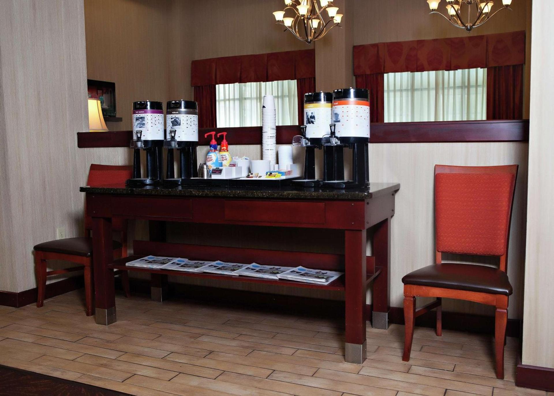 Hampton Inn Martin photo 8