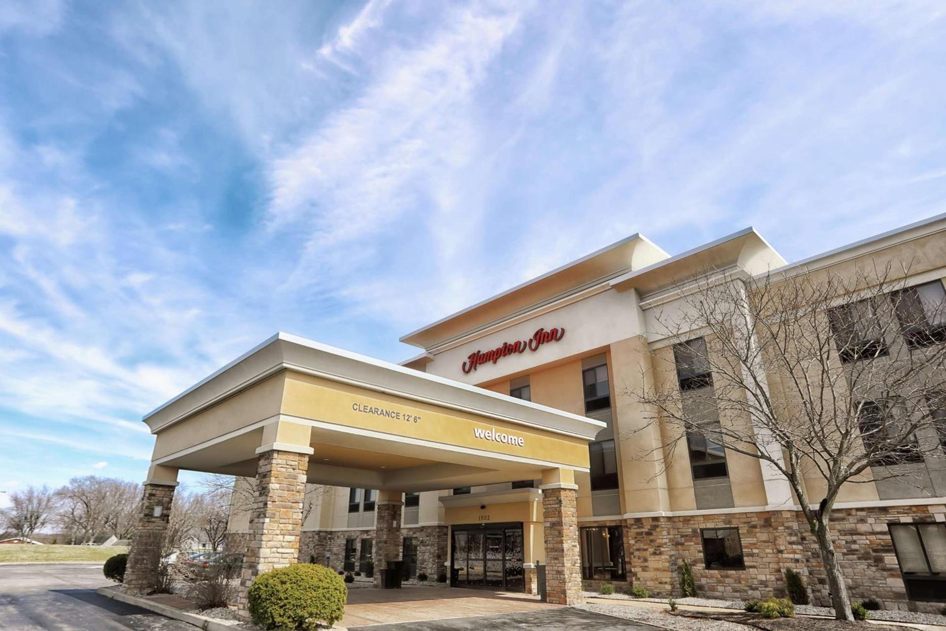 Hampton Inn Marion photo 1
