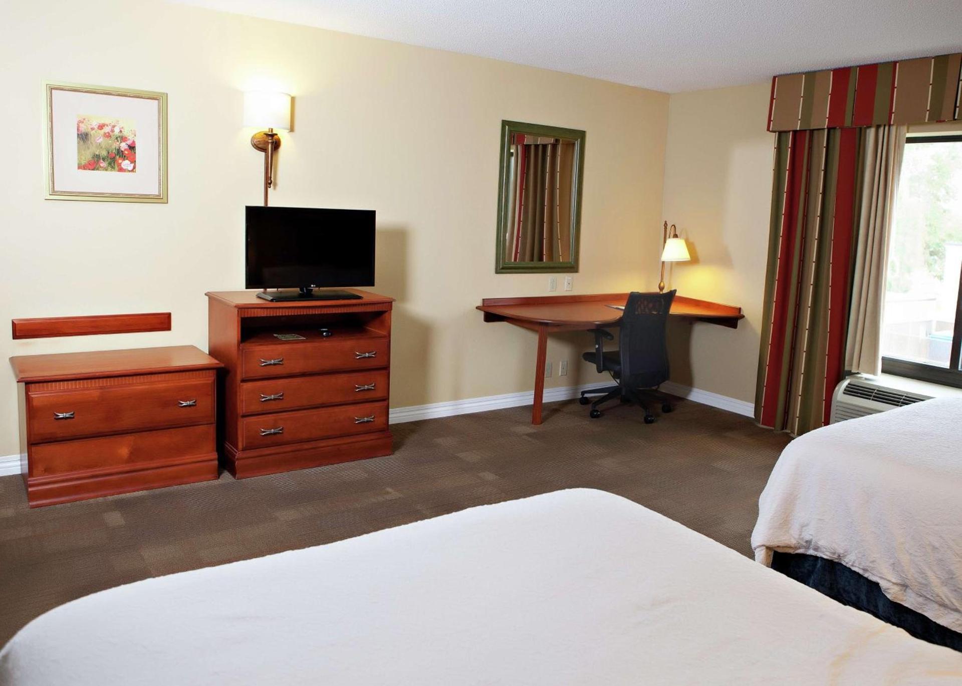 Hampton Inn Martin photo 26