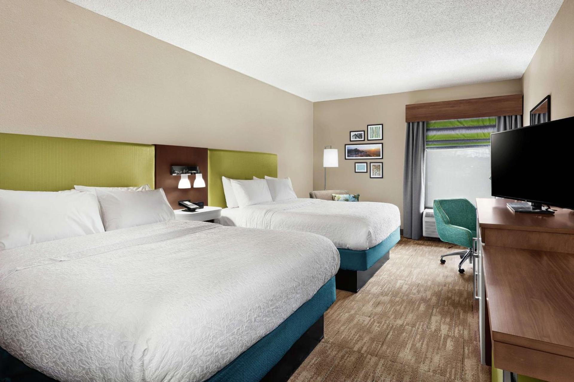 Hampton Inn Morganton photo 16