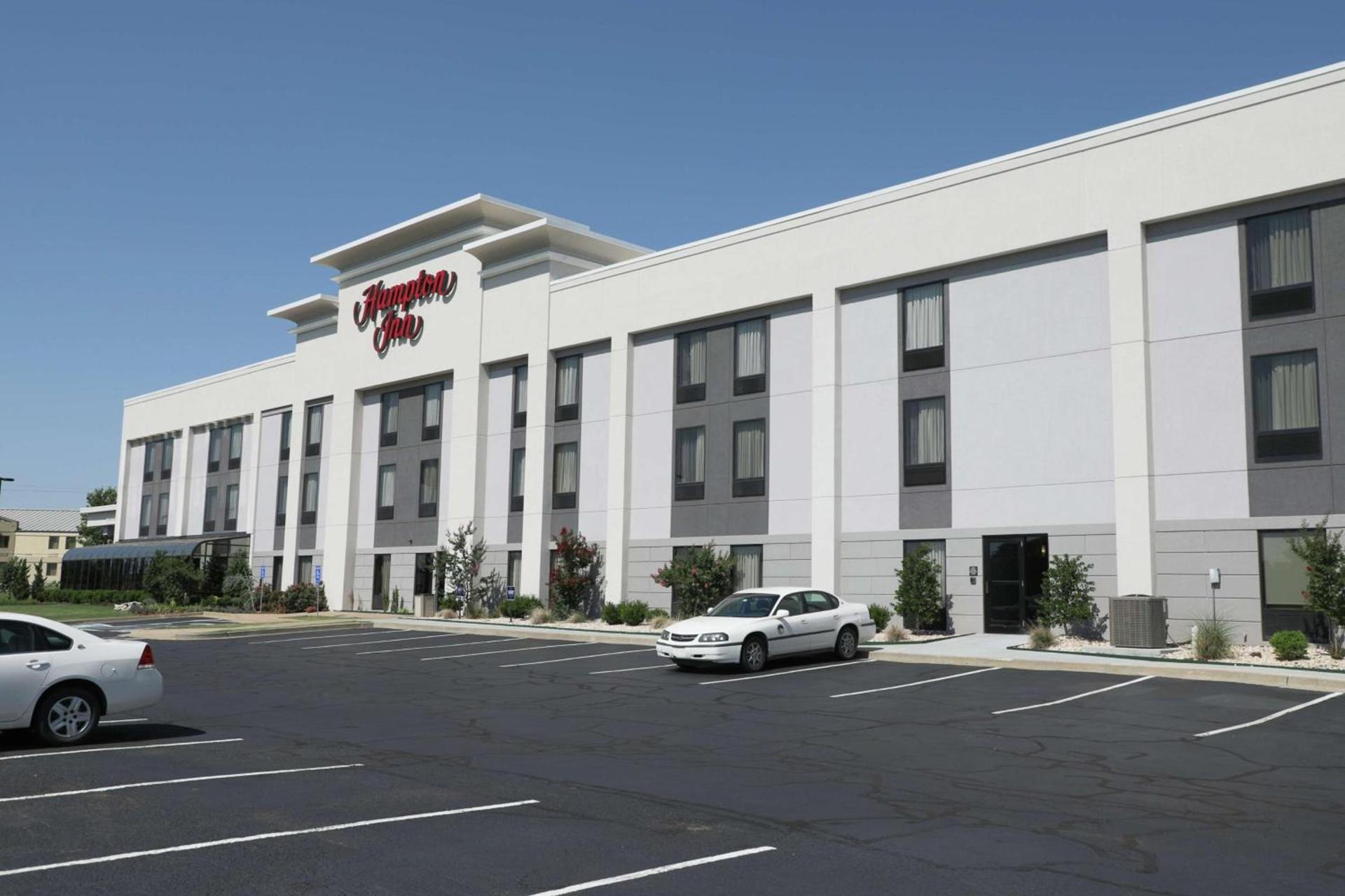Hampton Inn Muskogee photo 2