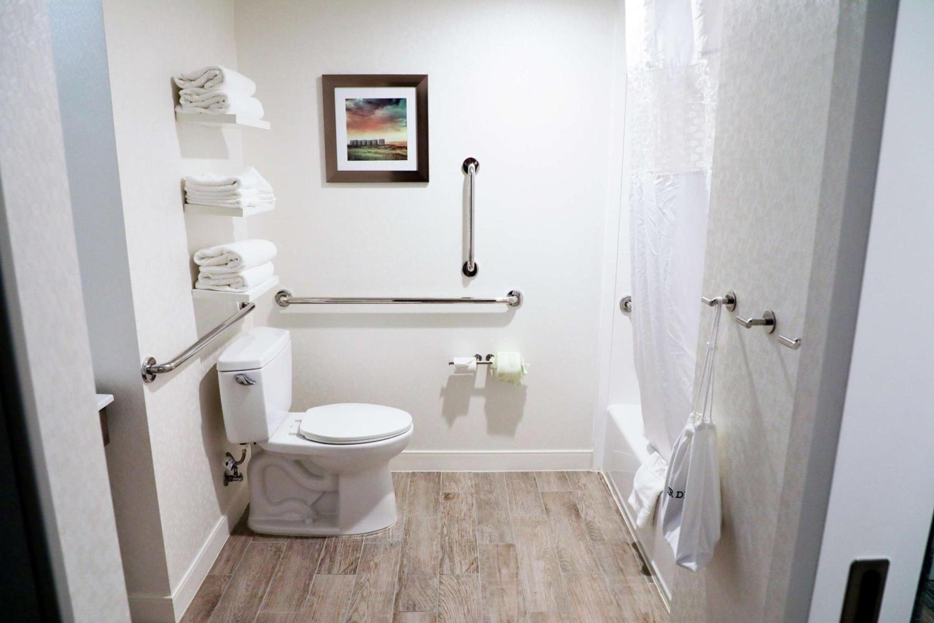 Hampton Inn Muskogee photo 18