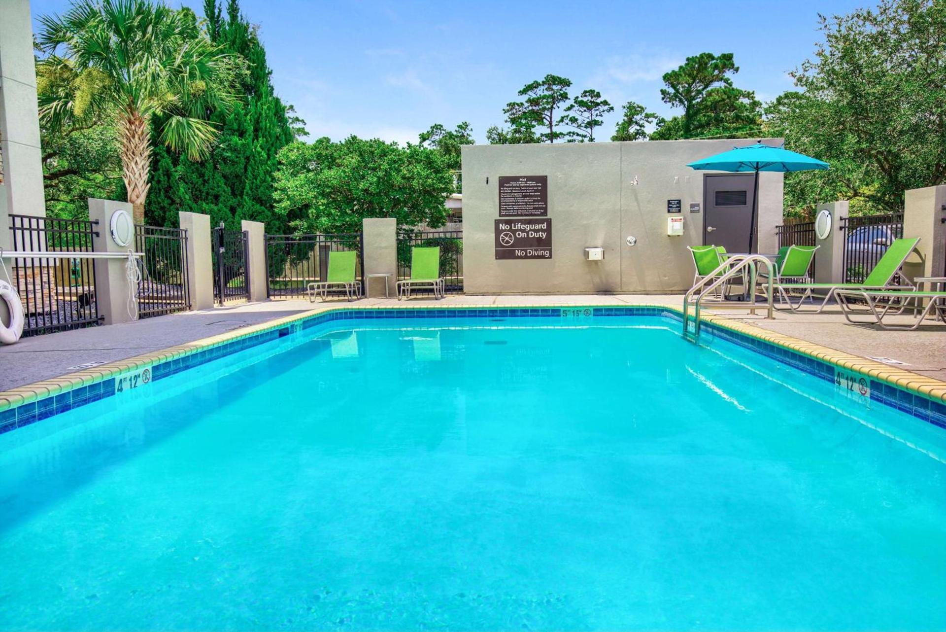 Hampton Inn Slidell photo 8