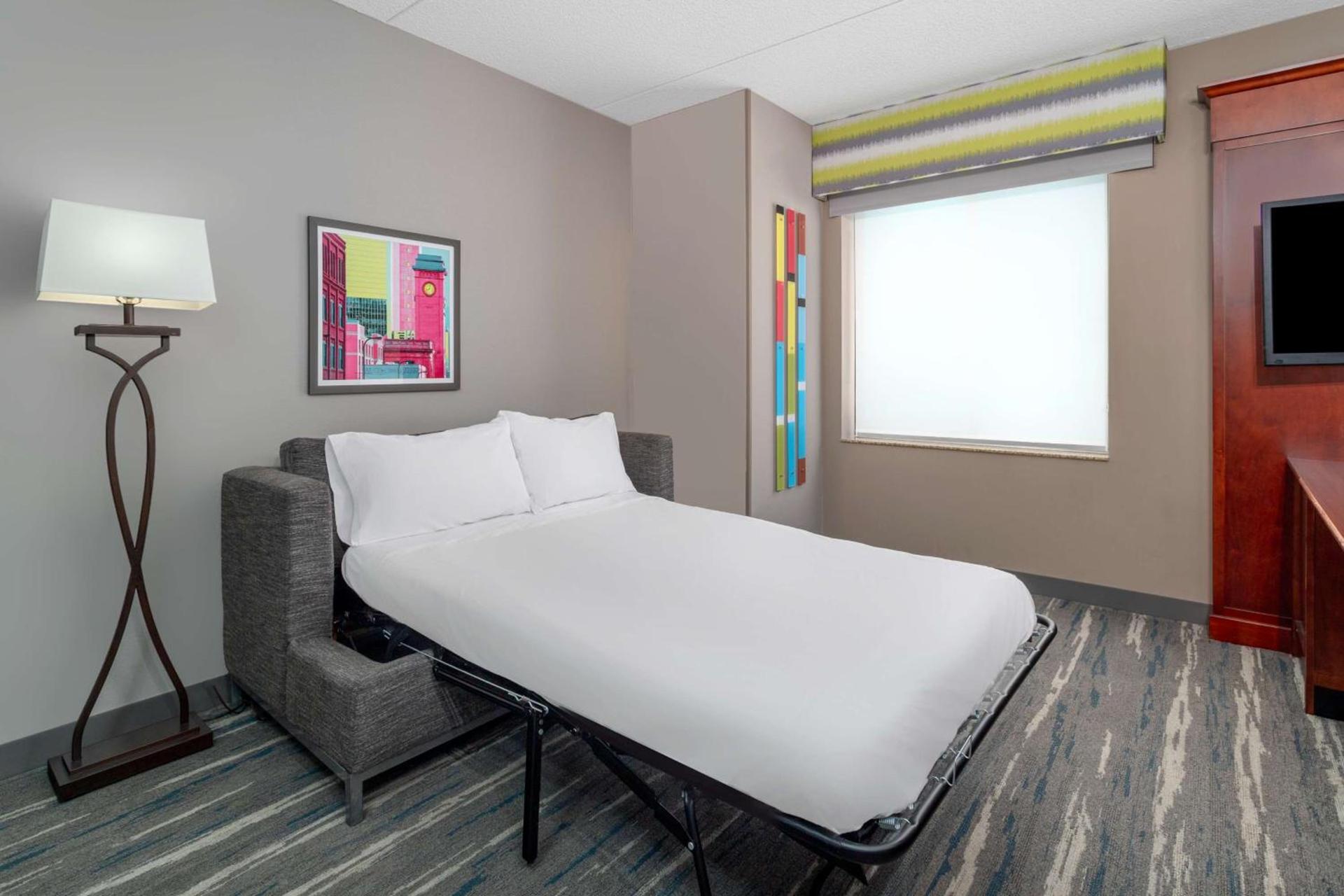 Hampton Inn & Suites Minneapolis St. Paul Airport - Mall of America photo 27