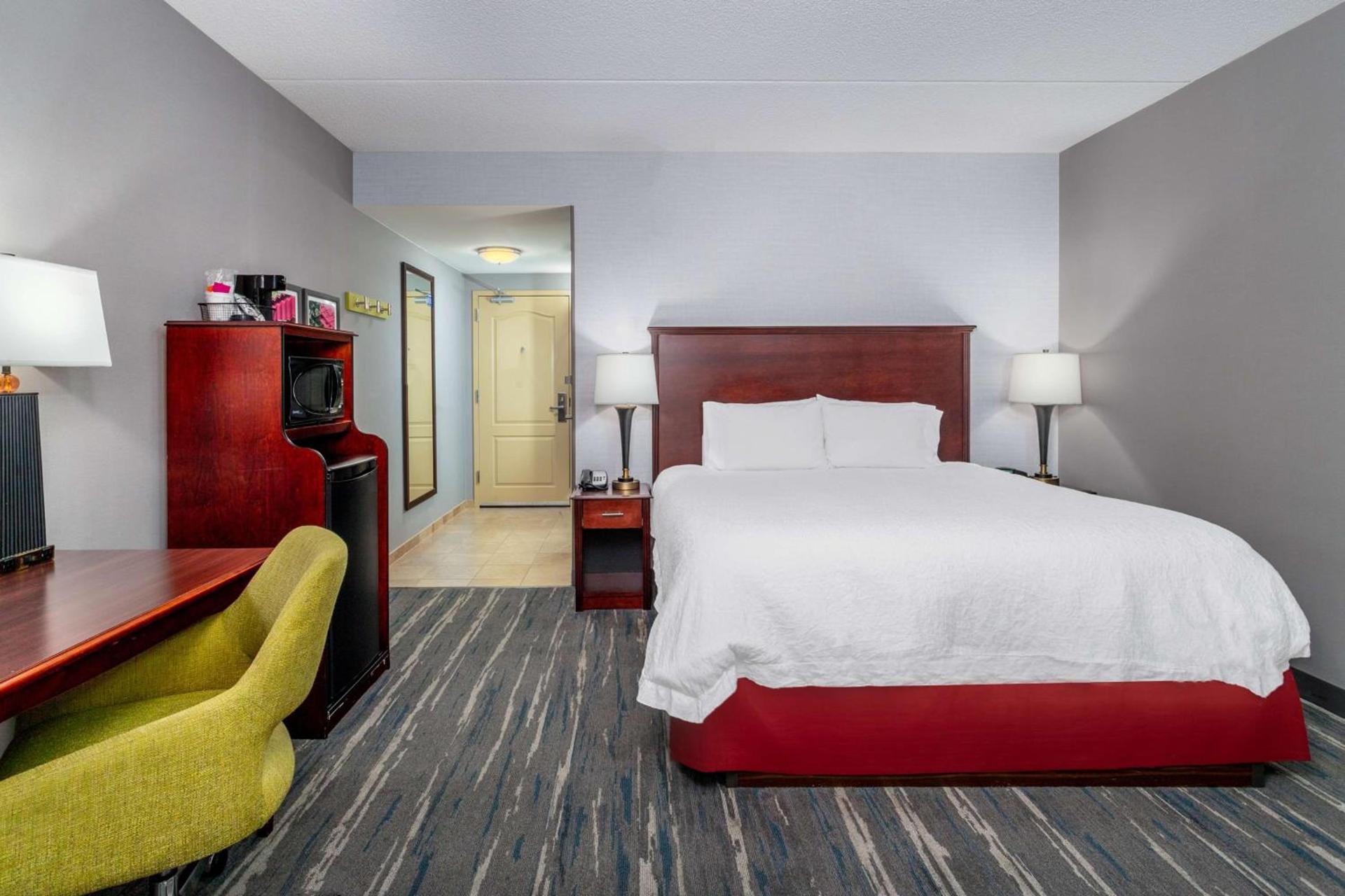 Hampton Inn & Suites Minneapolis St. Paul Airport - Mall of America photo 33