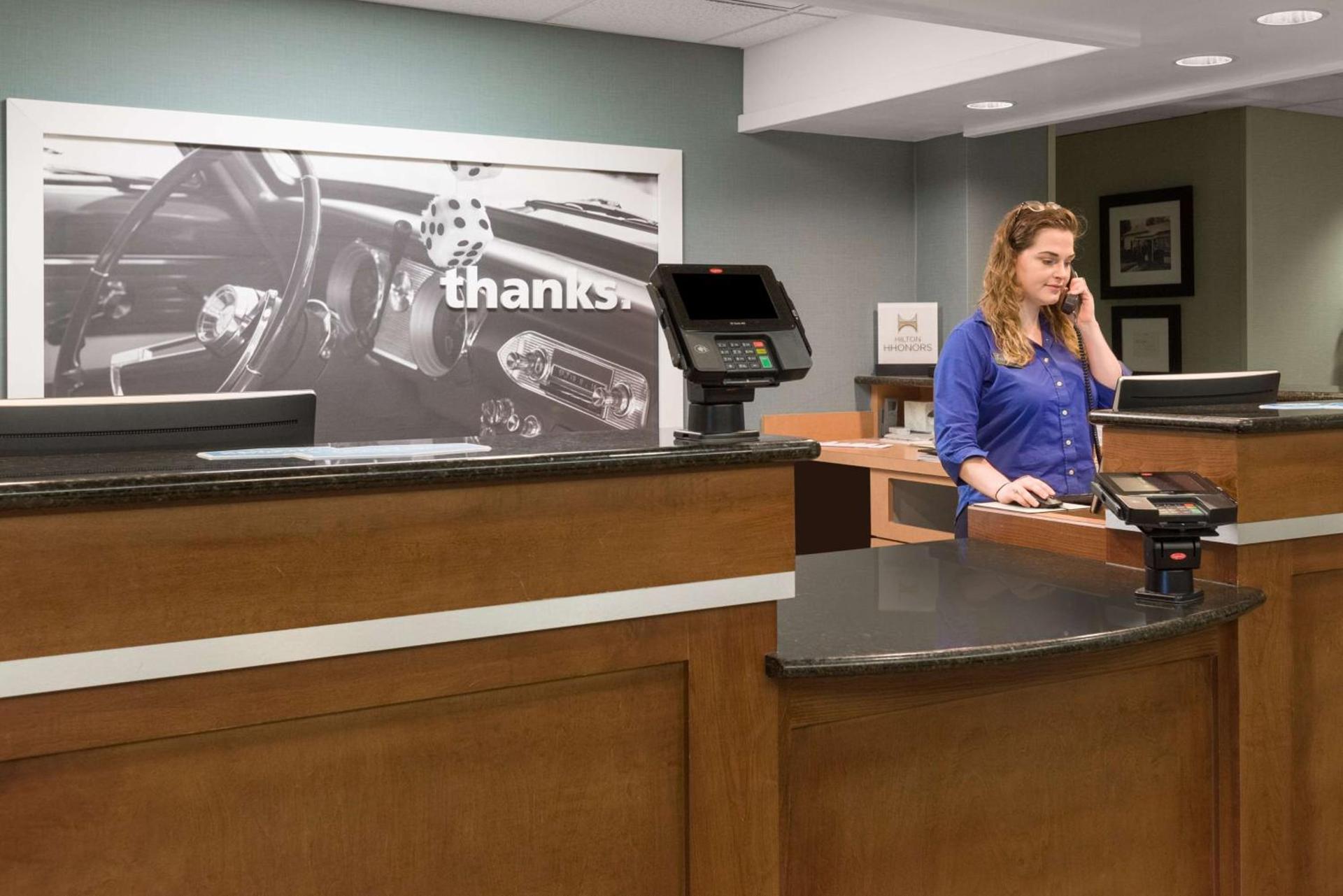 Hampton Inn Mount Airy photo 3