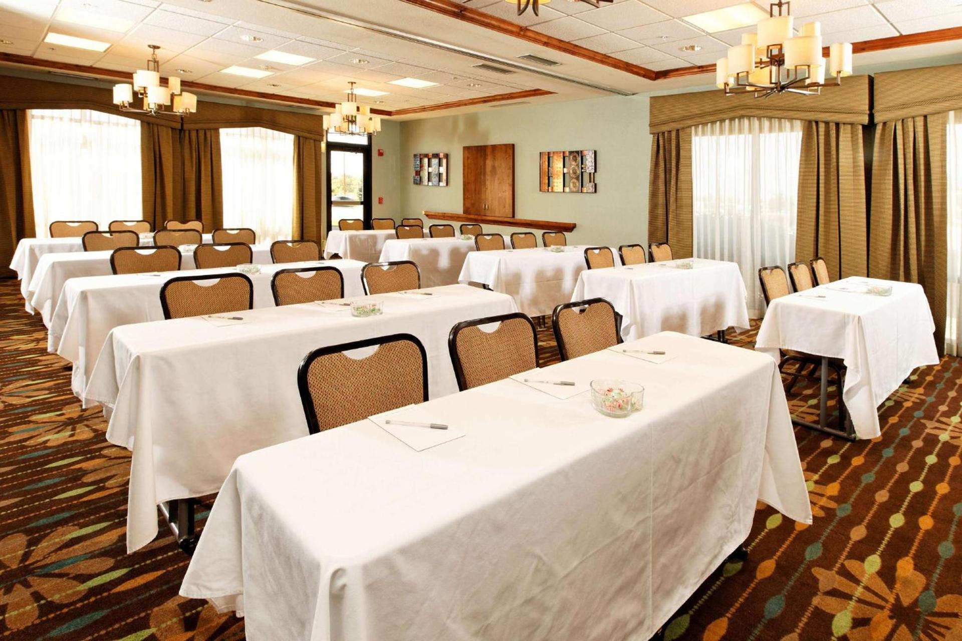 Hampton Inn by Hilton Montrose photo 32