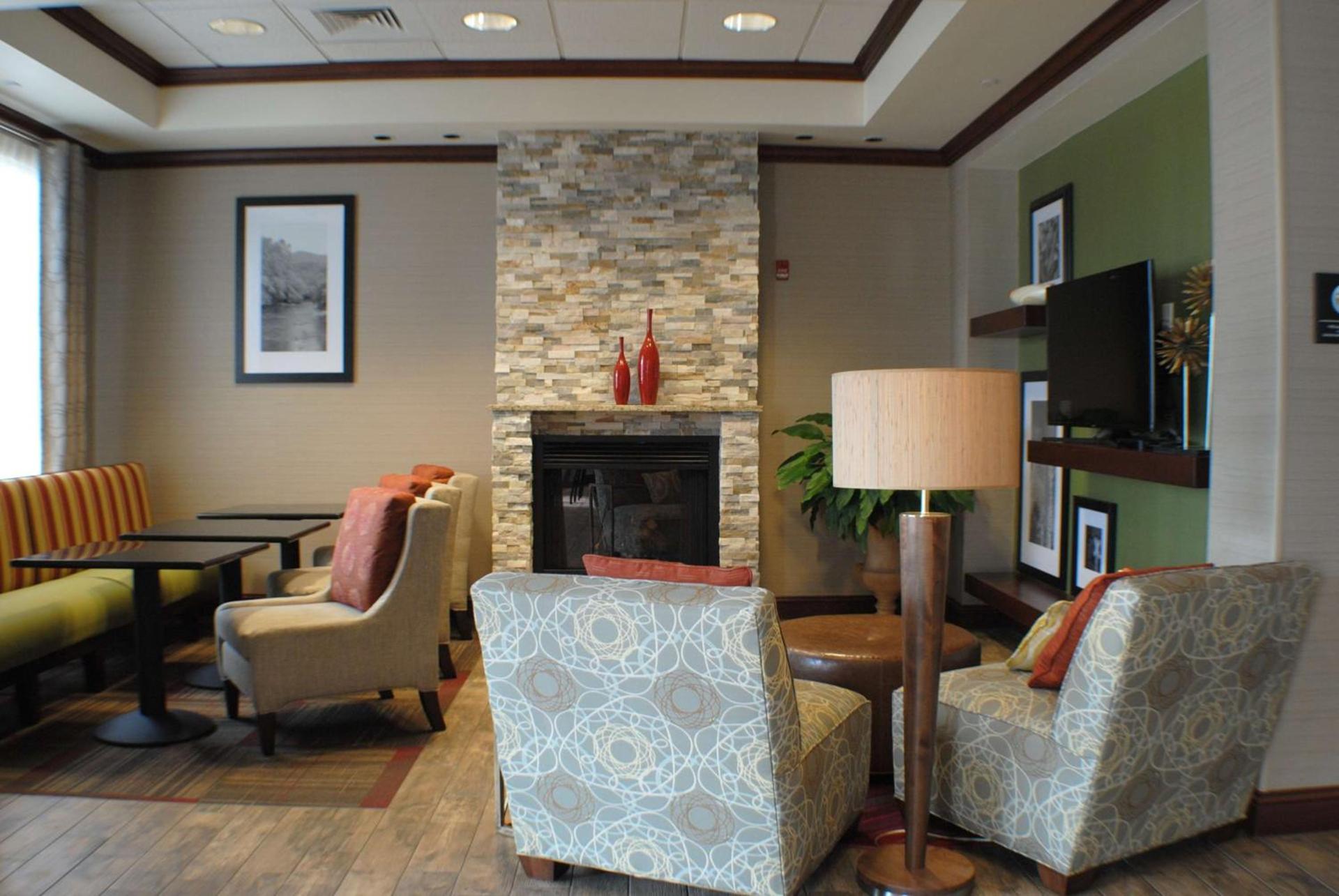 Hampton Inn Murphy photo 8
