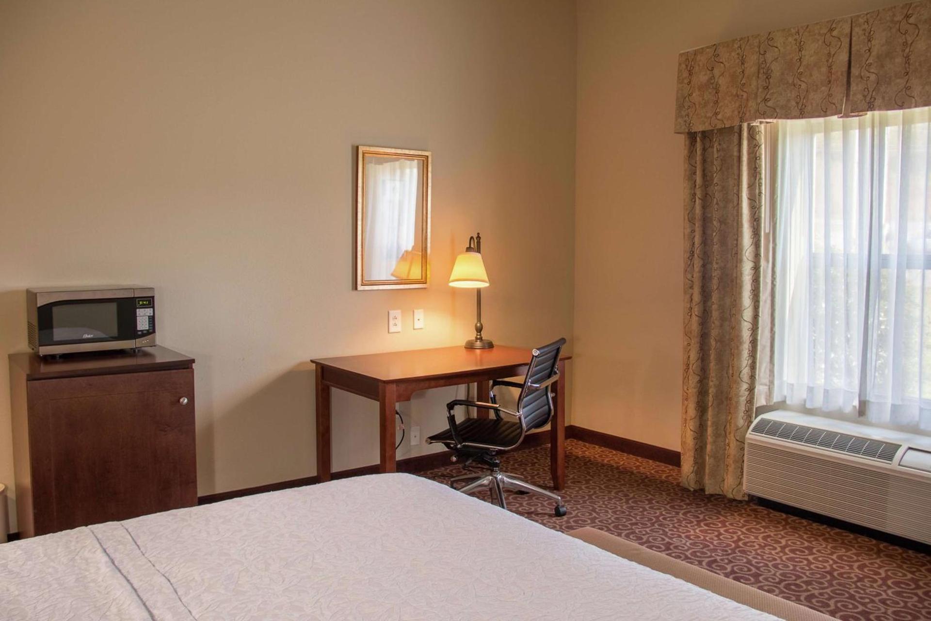 Hampton Inn Murphy photo 12