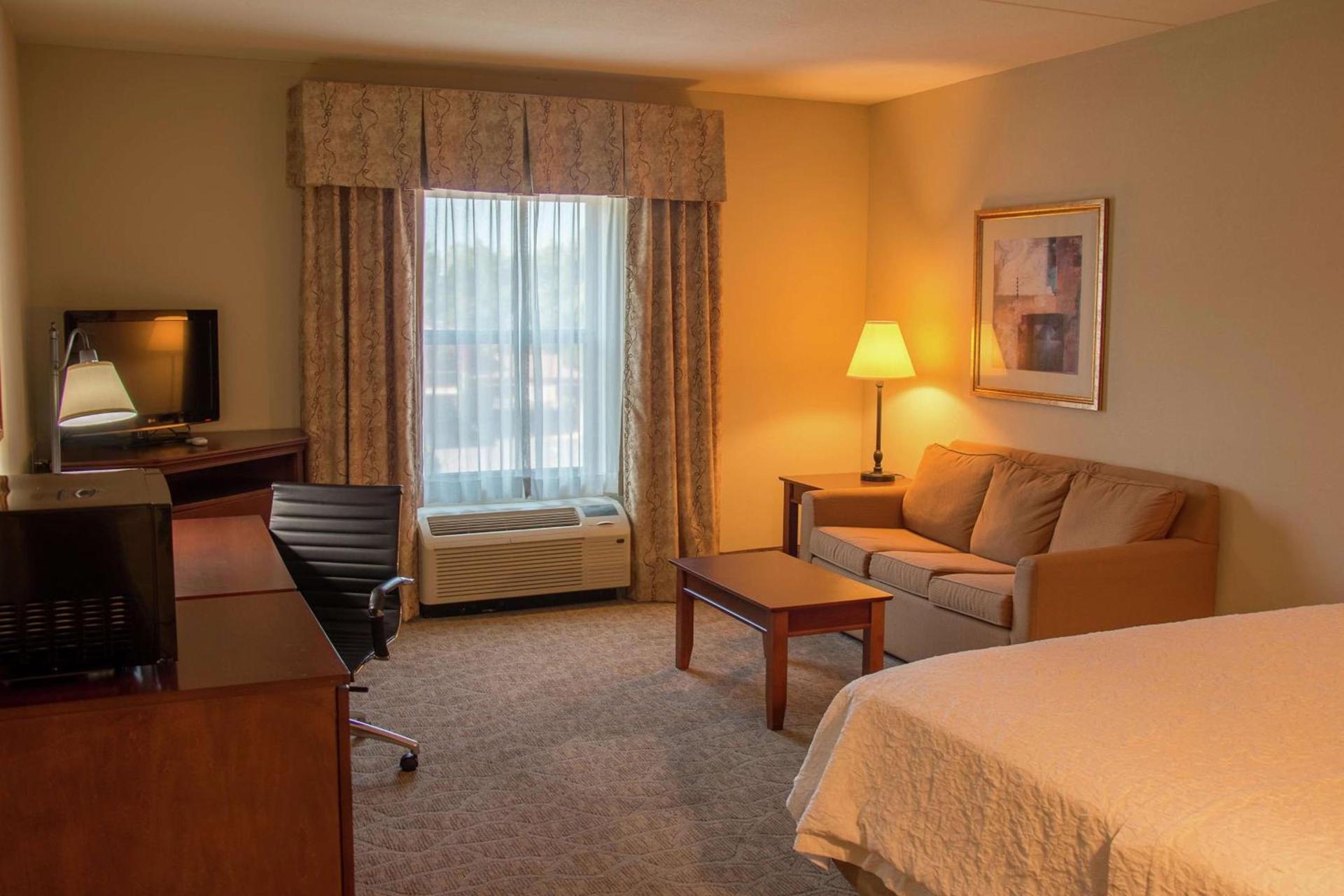Hampton Inn Murphy photo 23