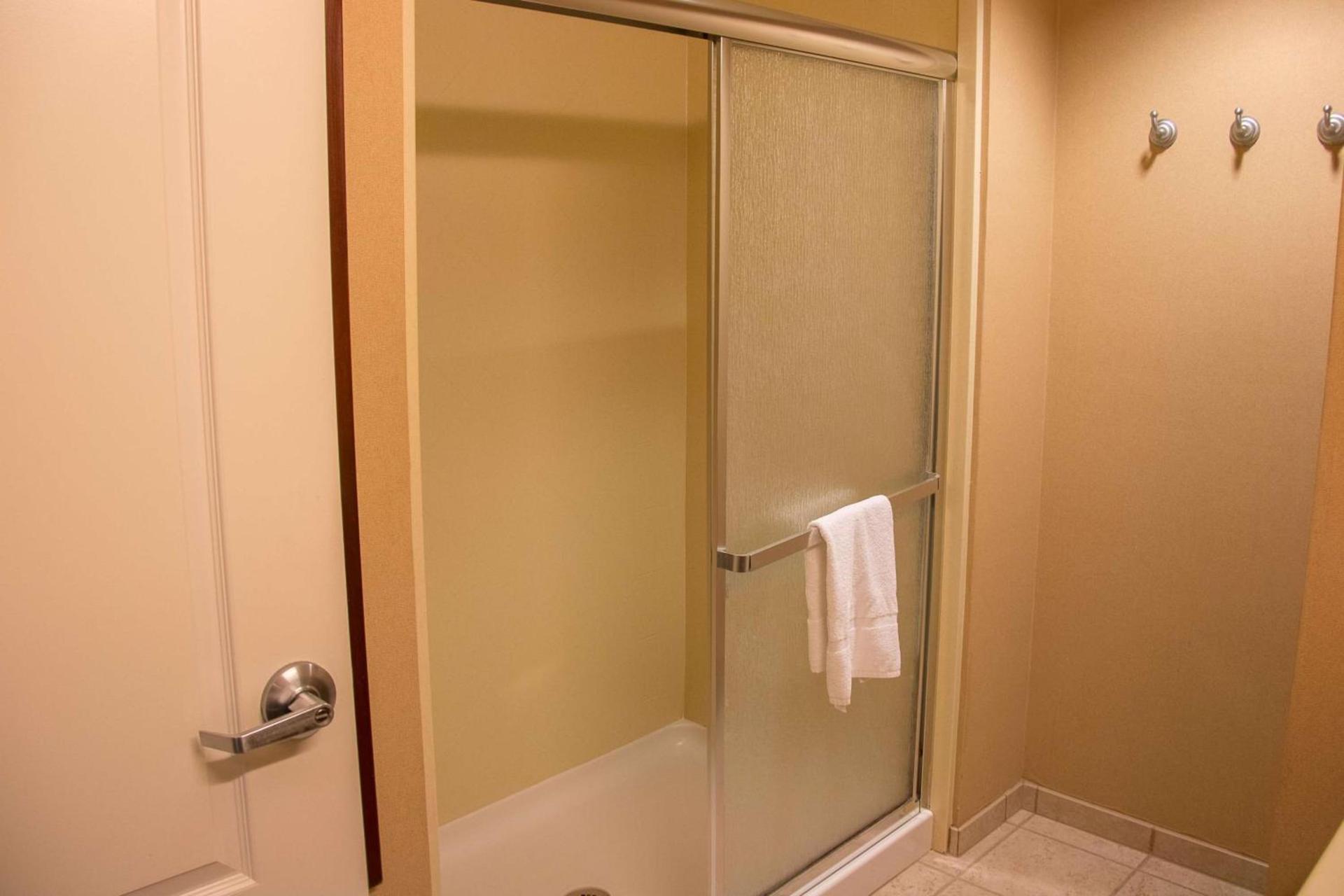 Hampton Inn Murphy photo 30