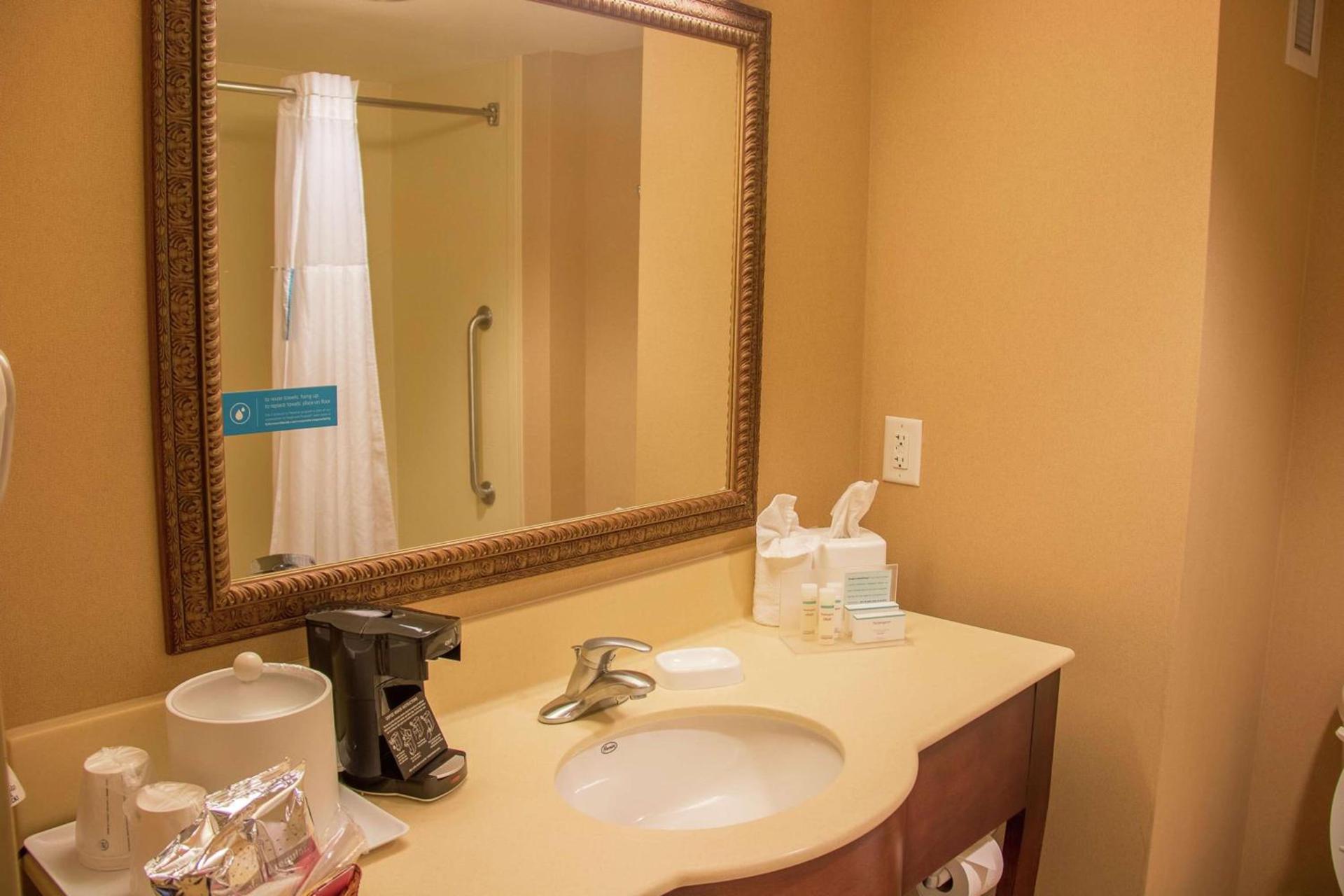 Hampton Inn Murphy photo 31