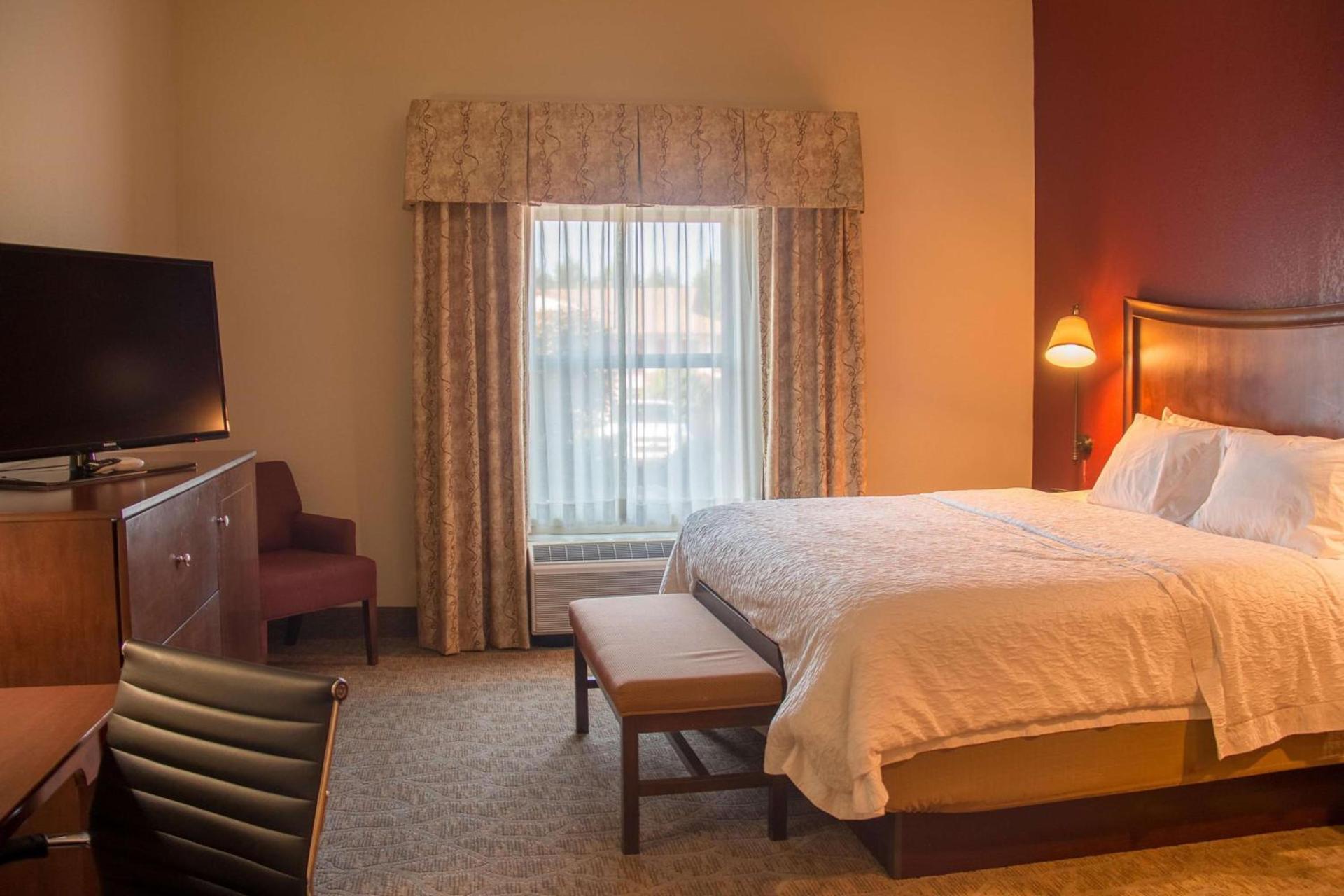 Hampton Inn Murphy photo 37