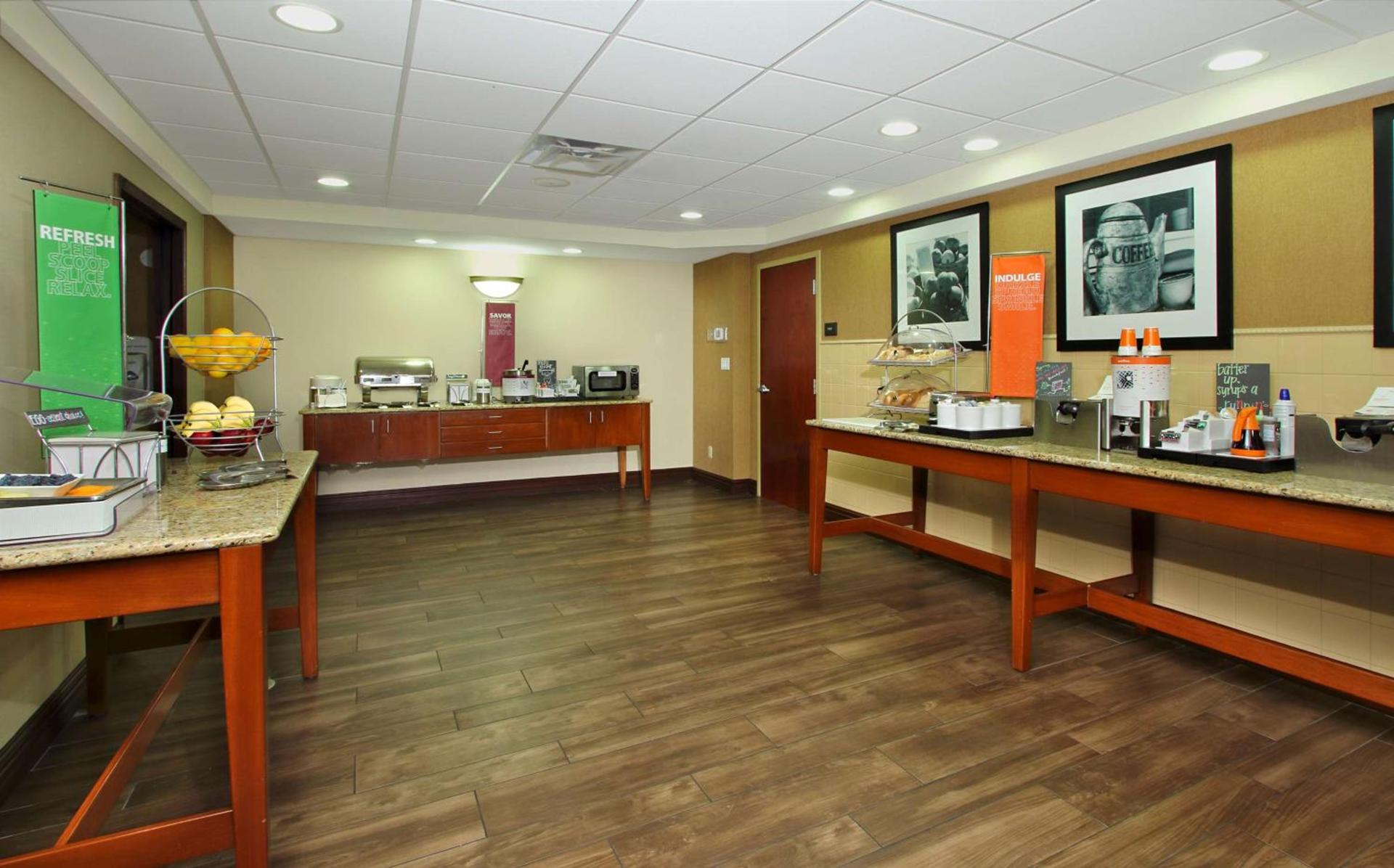 Hampton Inn & Suites Madisonville photo 6