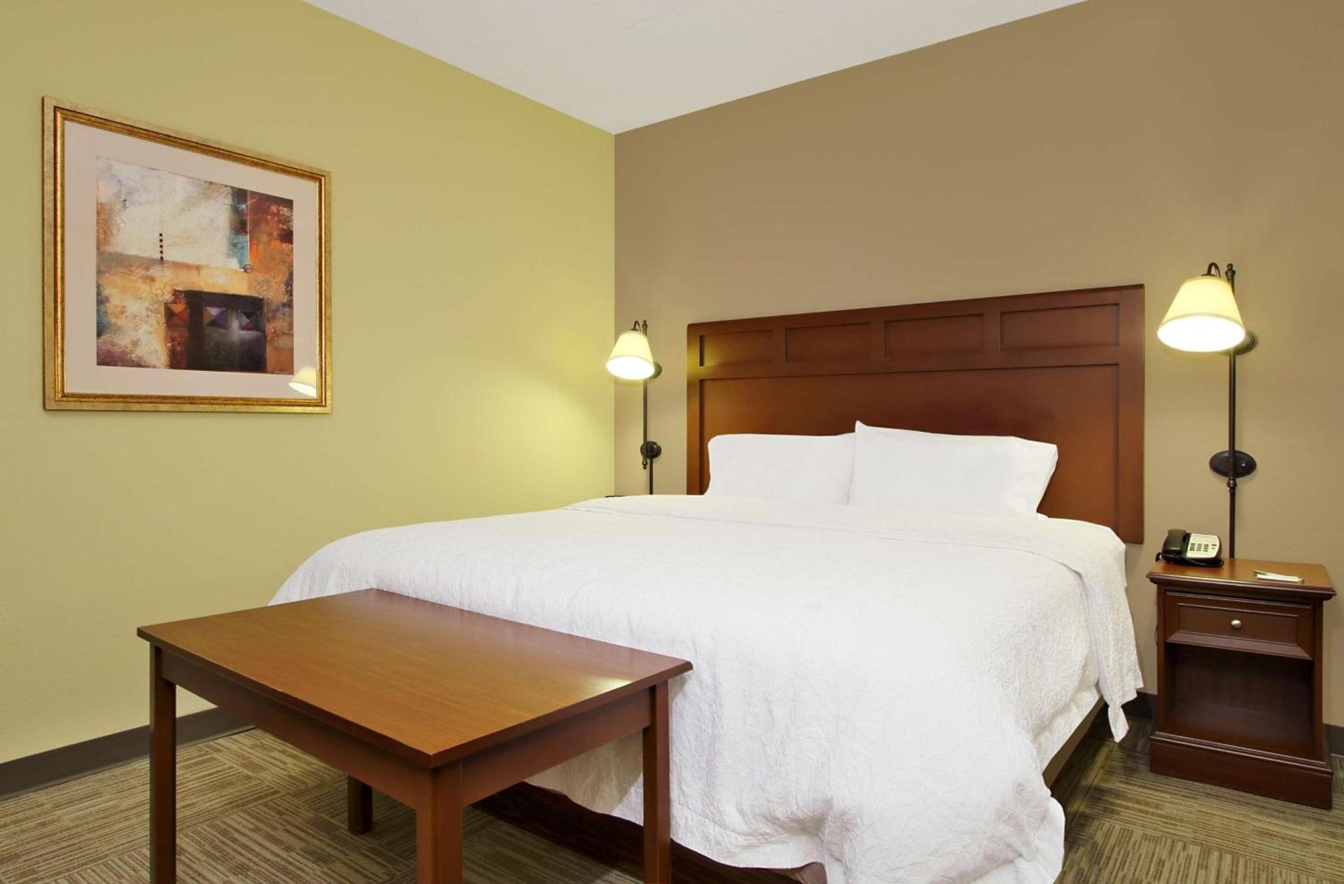 Hampton Inn & Suites Madisonville photo 22