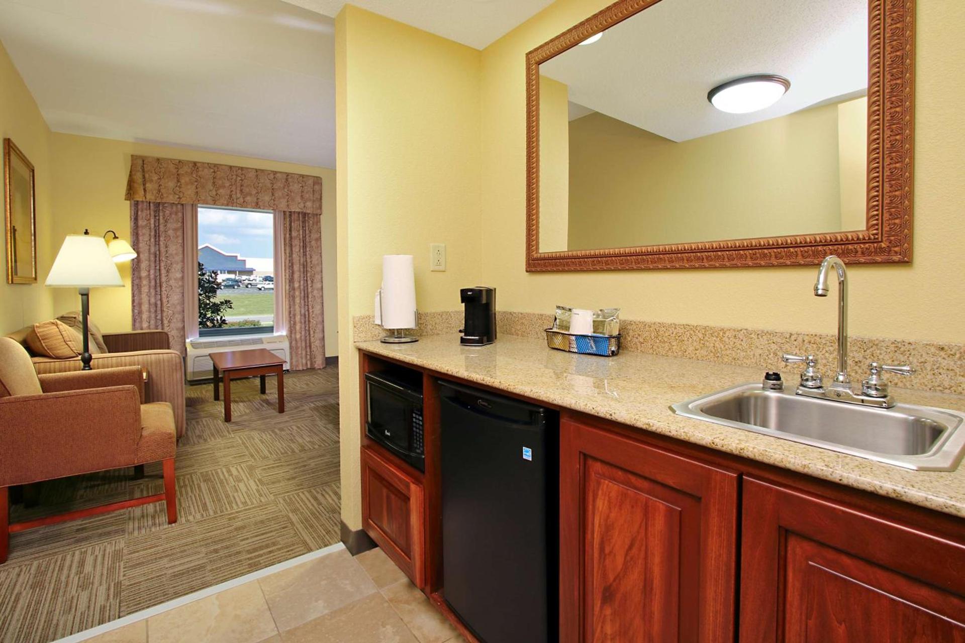 Hampton Inn & Suites Madisonville photo 27