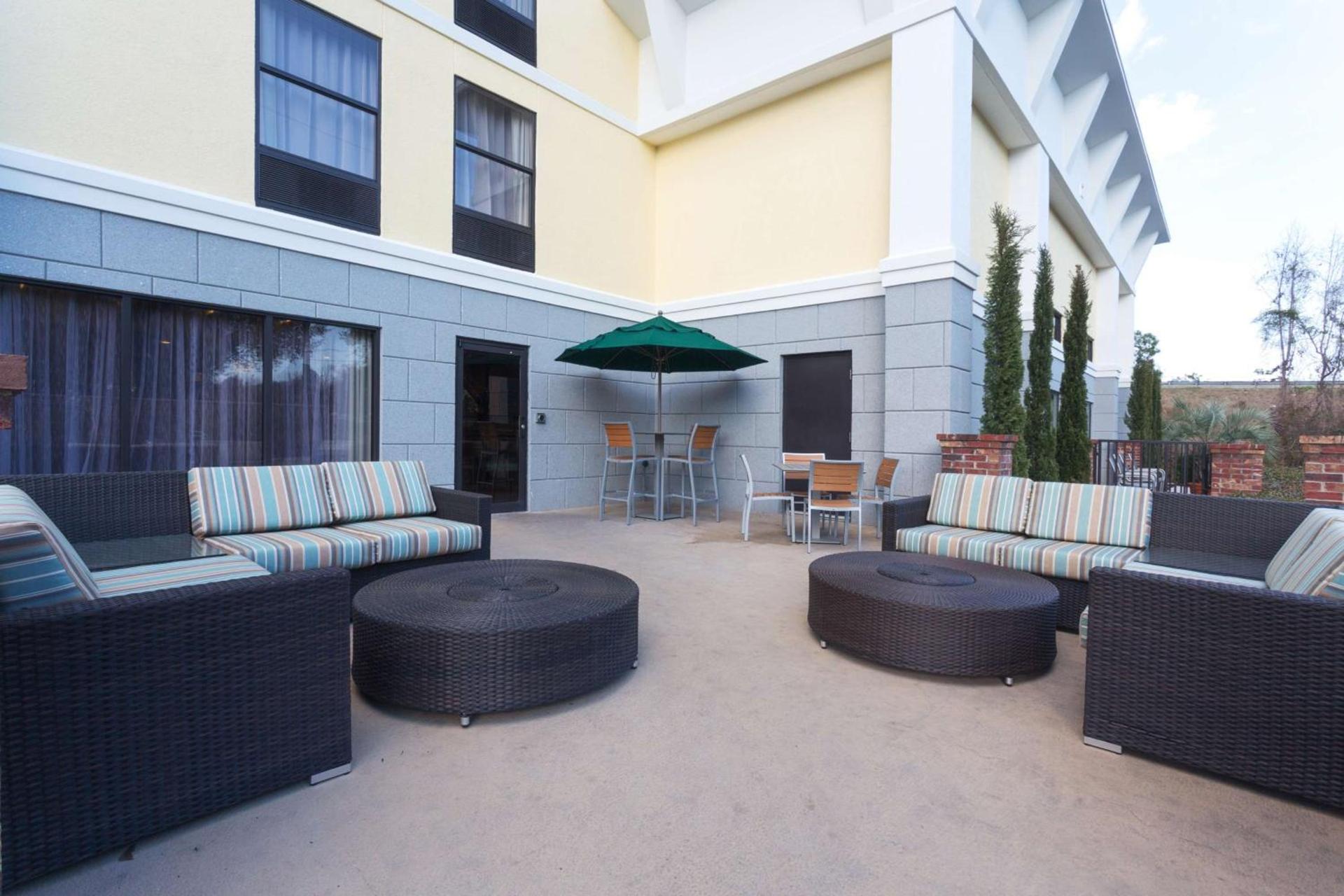 Hampton Inn Harbourgate photo 2