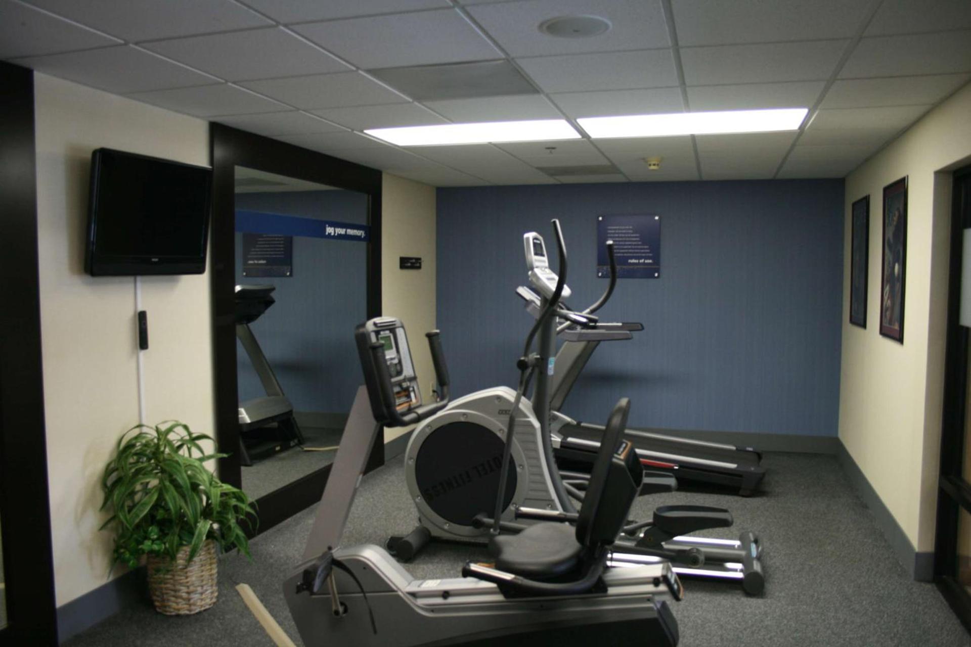 Hampton Inn Harbourgate photo 13
