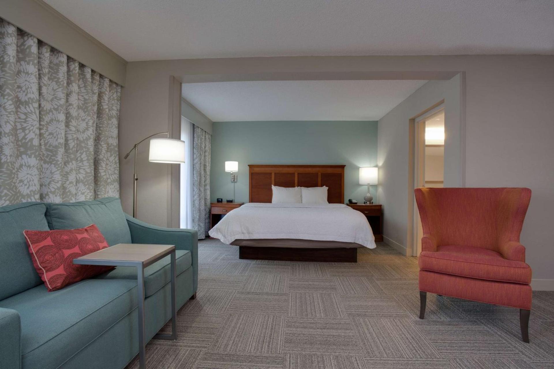 Hampton Inn Harbourgate photo 16