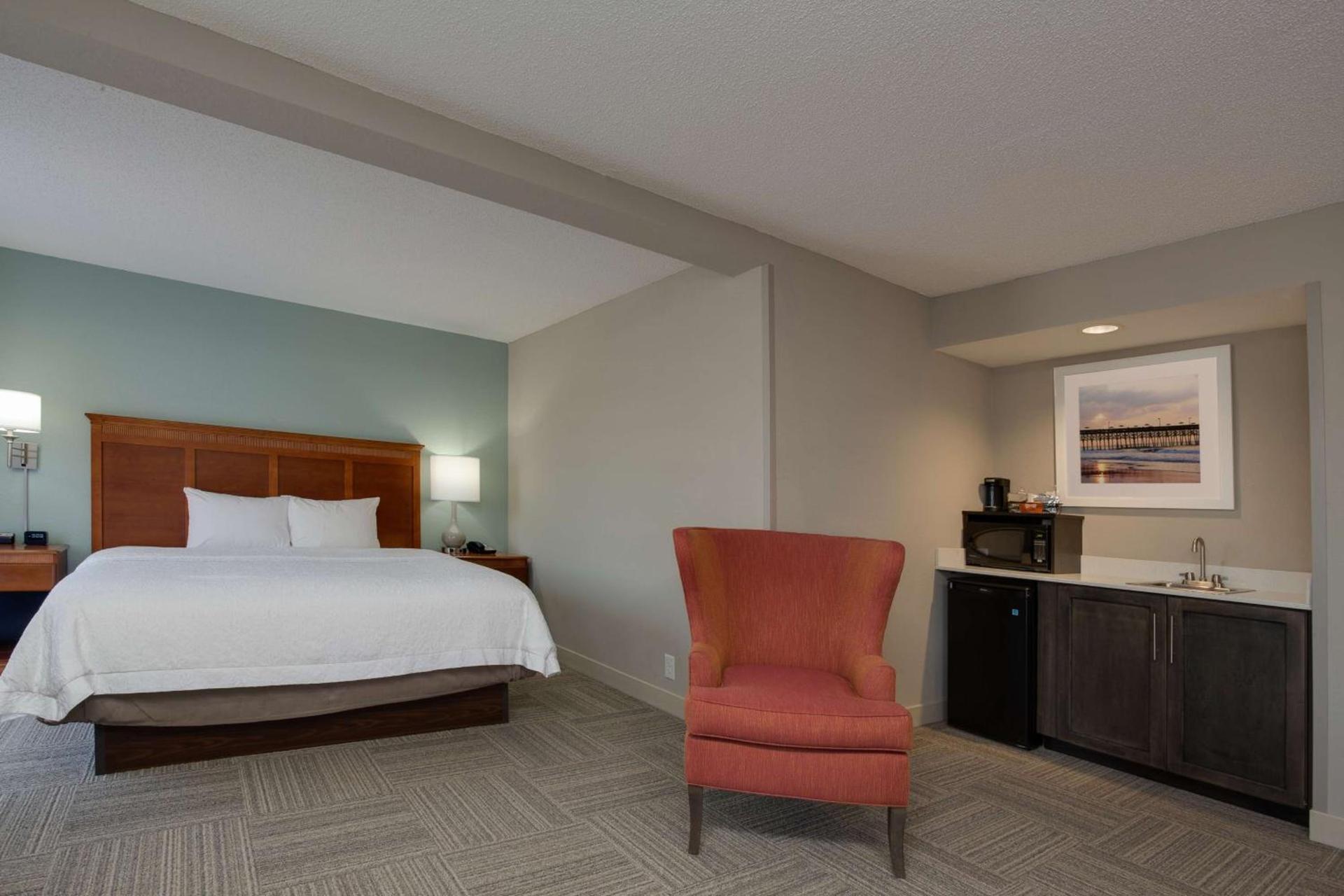 Hampton Inn Harbourgate photo 22