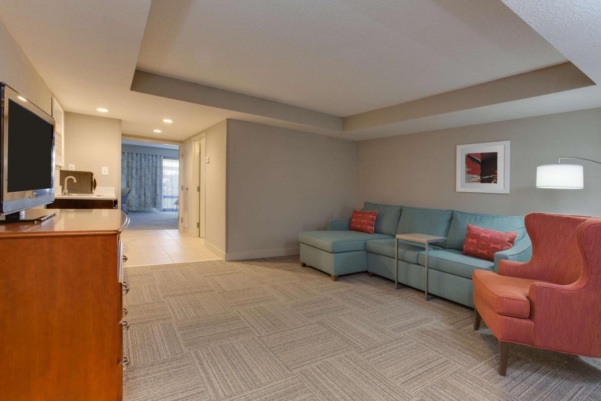 Hampton Inn Harbourgate photo 27
