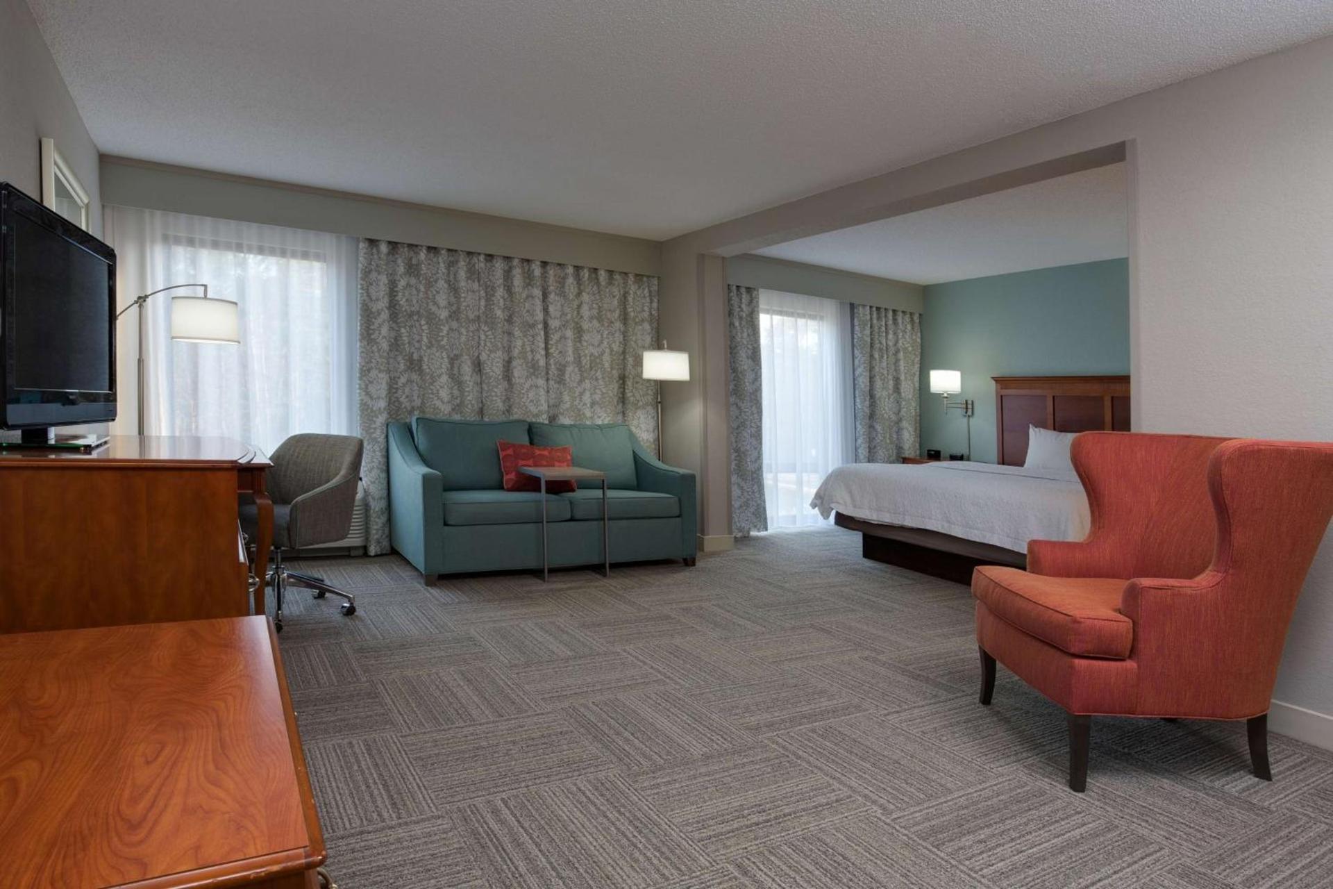 Hampton Inn Harbourgate photo 32
