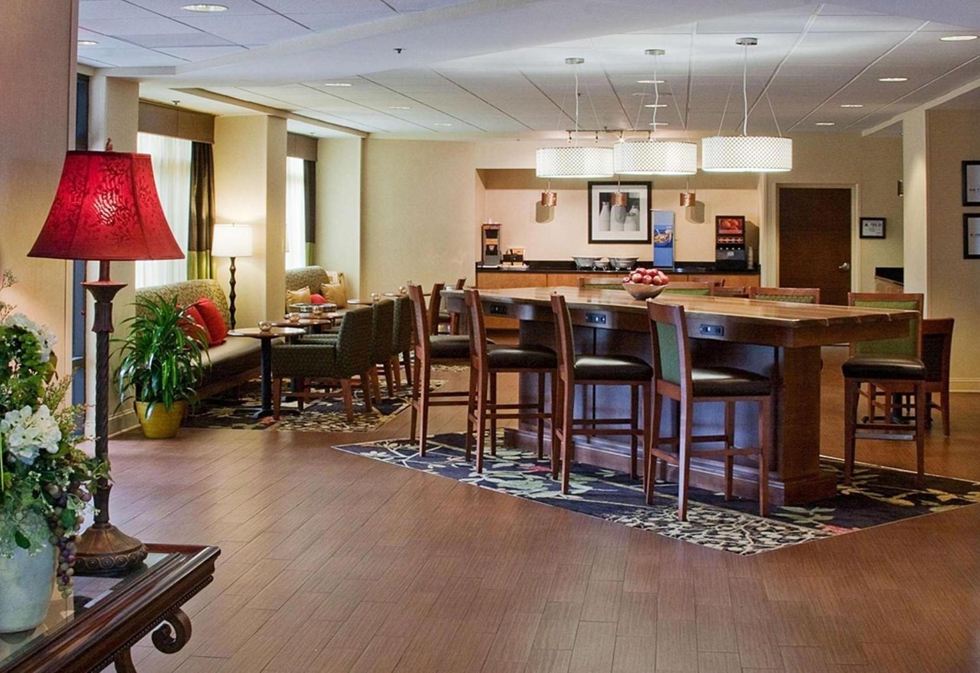 Hampton Inn New Bern photo 16