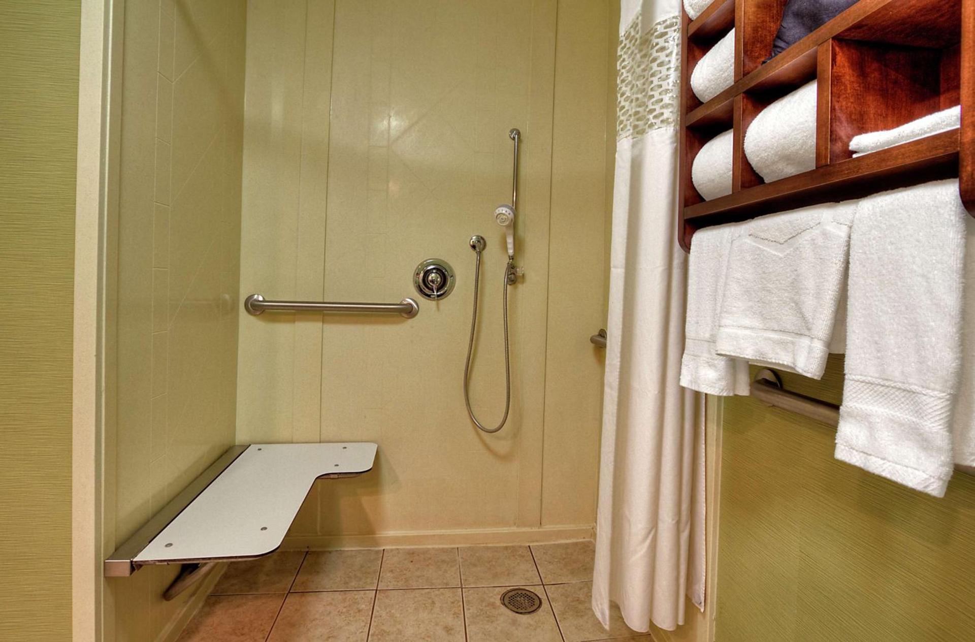 Hampton Inn New Bern photo 29