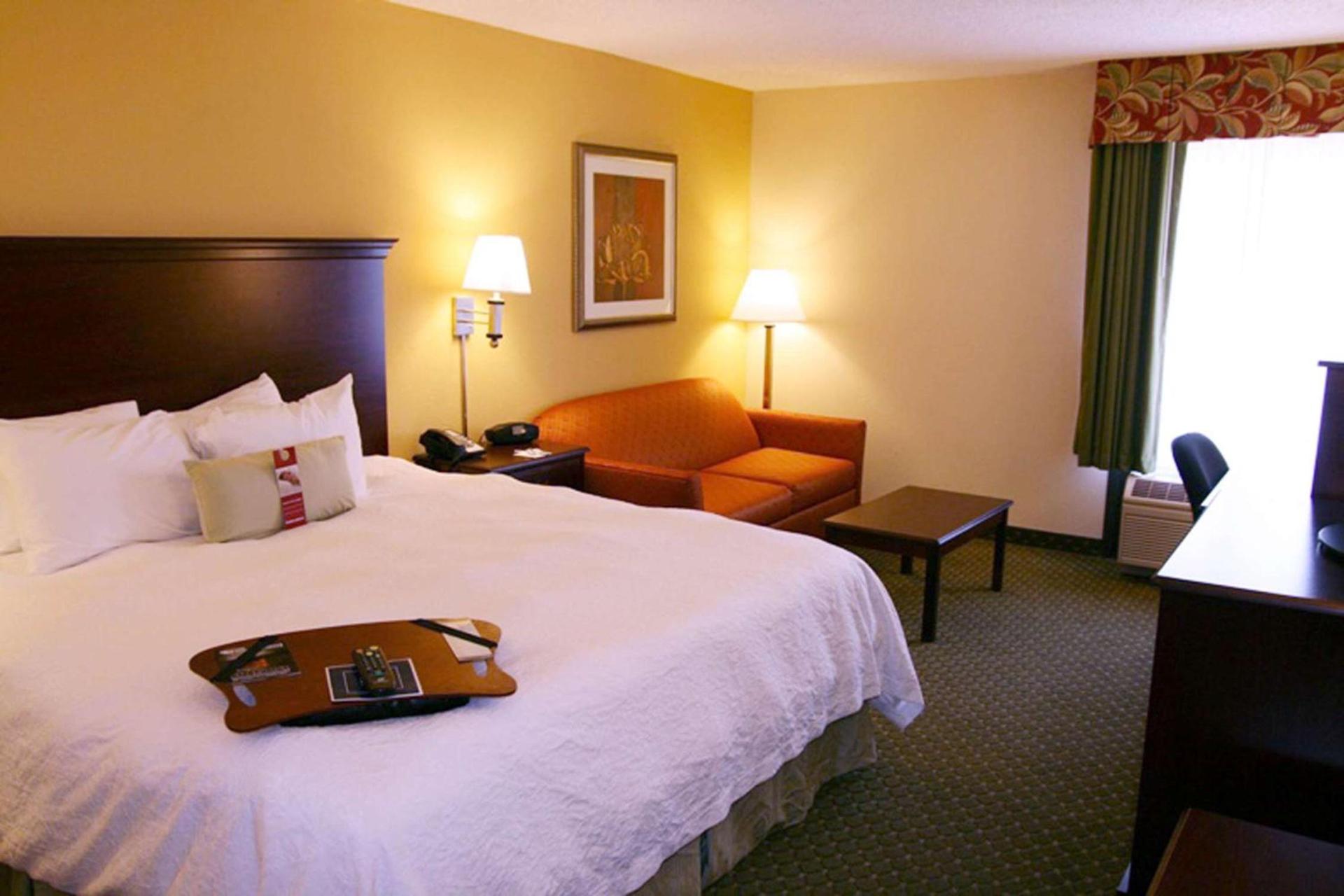Hampton Inn New Bern photo 38
