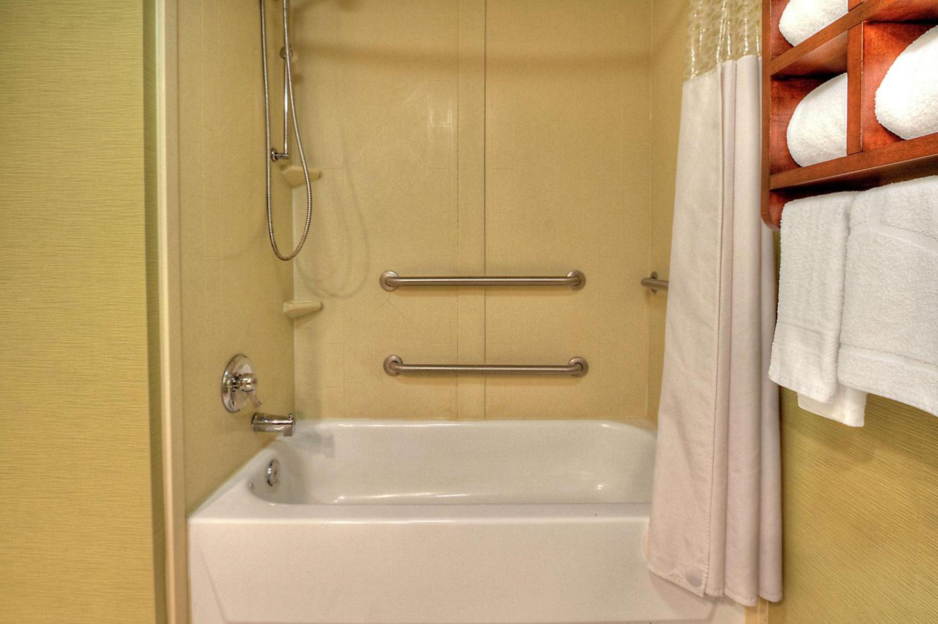 Hampton Inn New Bern photo 36