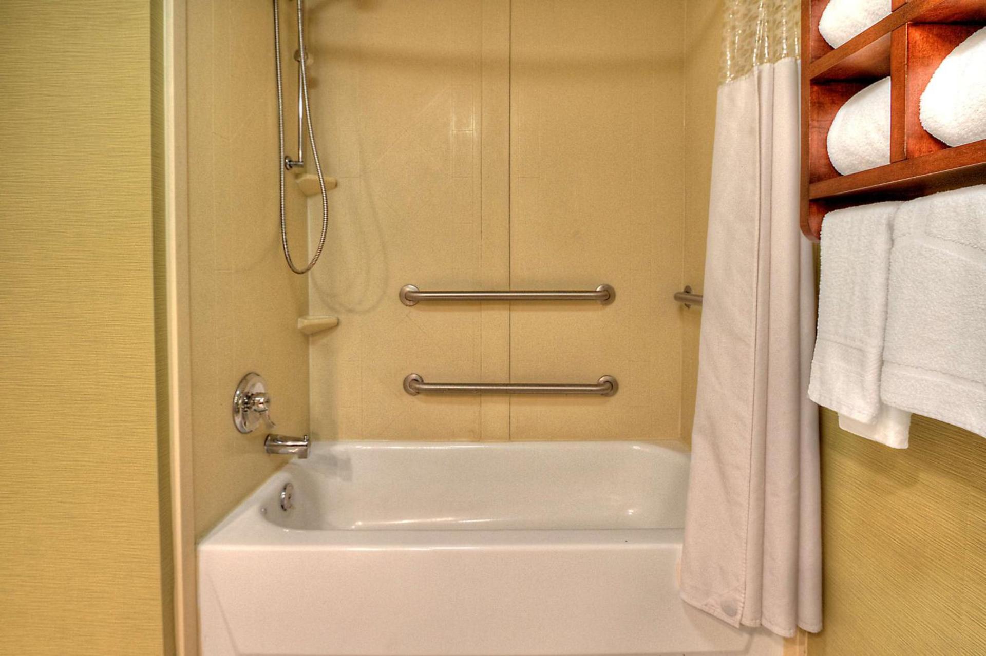 Hampton Inn New Bern photo 48