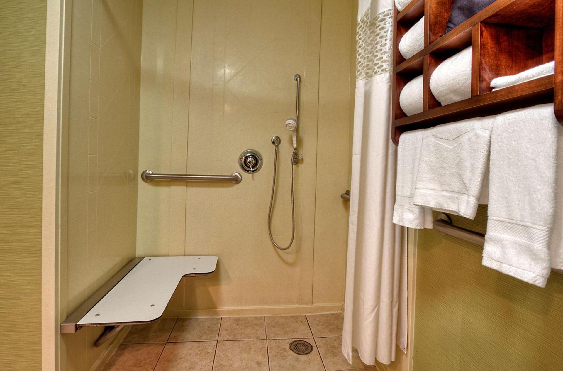 Hampton Inn New Bern photo 47