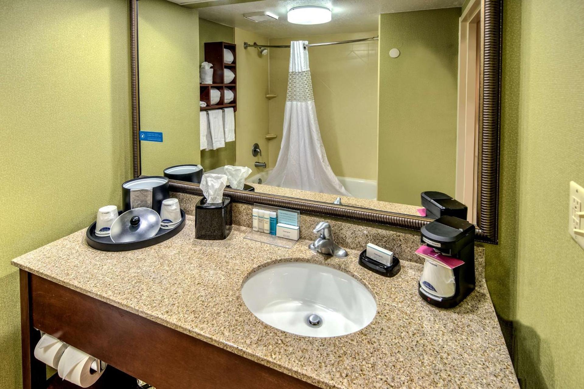 Hampton Inn New Bern photo 50