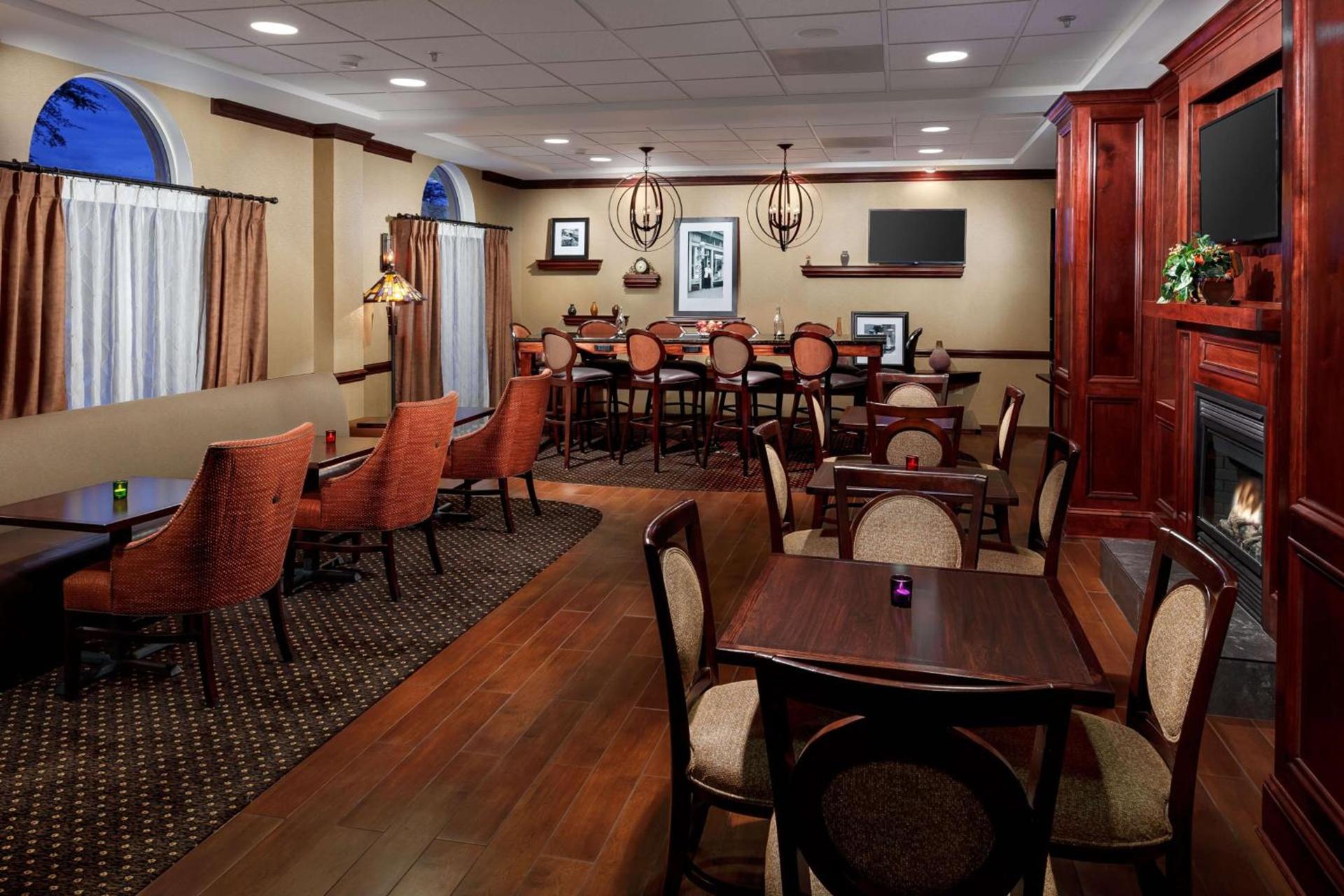 Hampton Inn Newberry Opera House photo 9