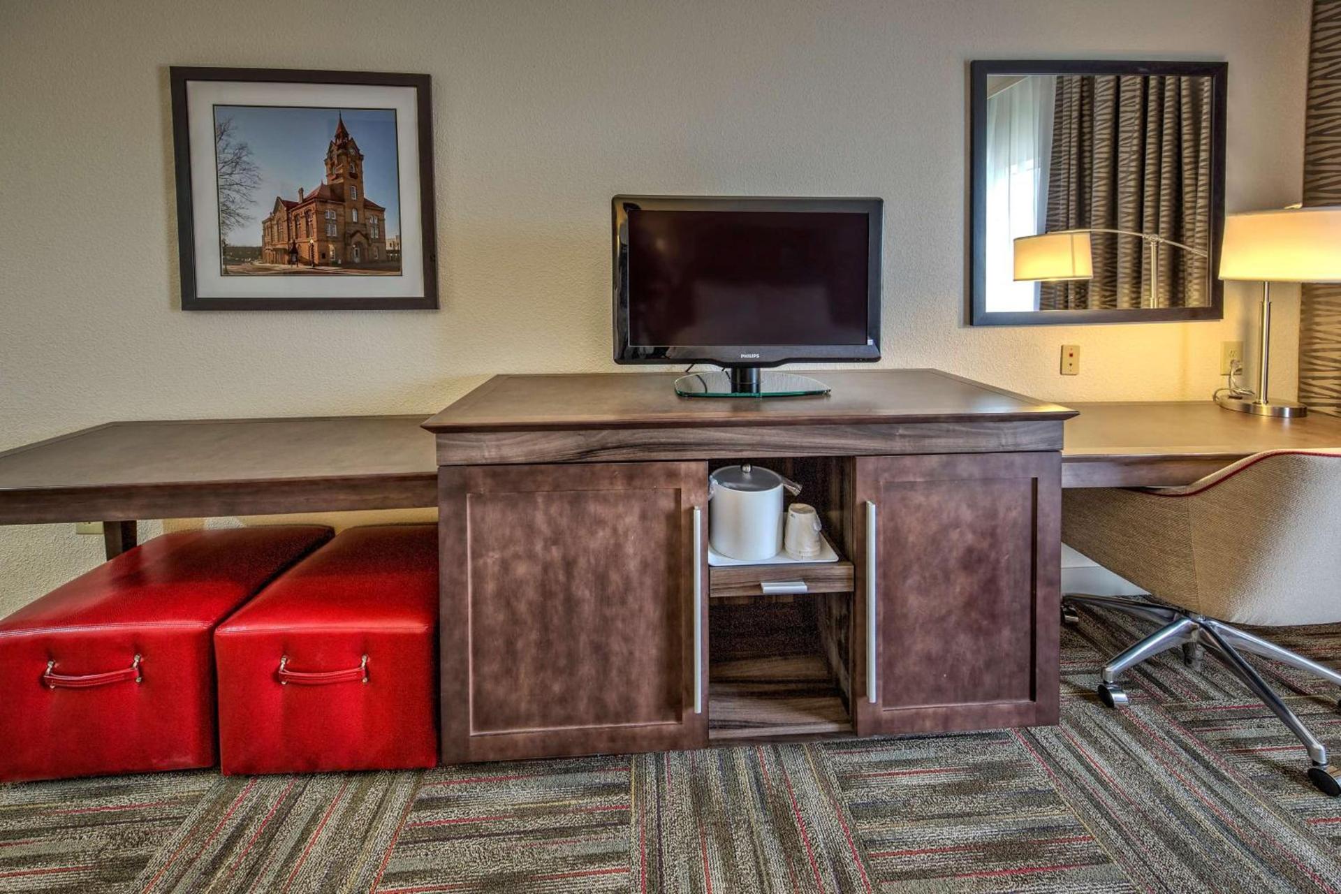 Hampton Inn Newberry Opera House photo 19