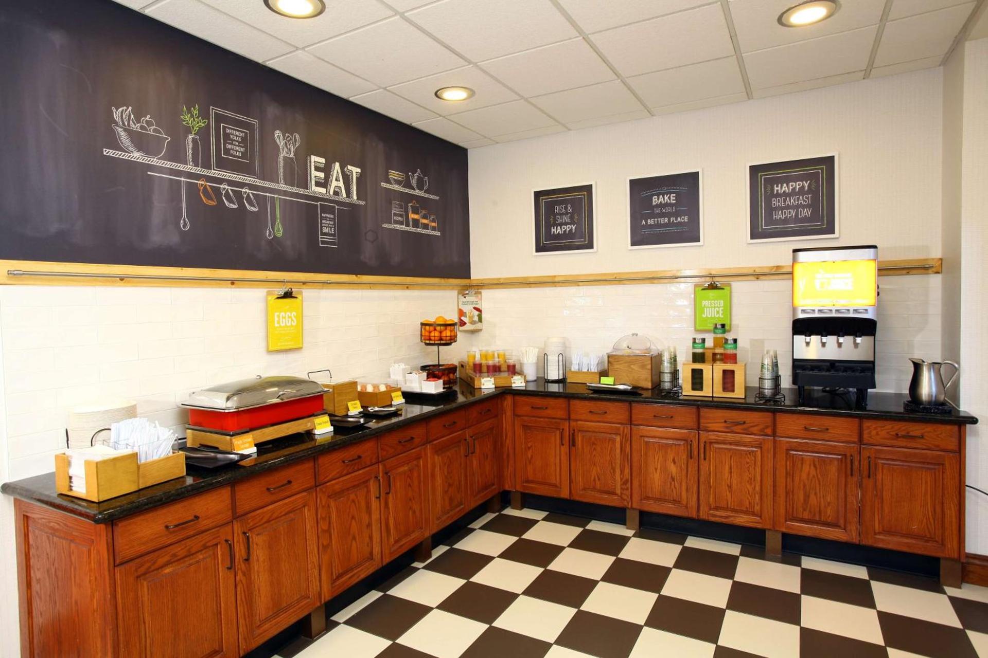 Hampton Inn & Suites Nampa at the Idaho Center photo 8