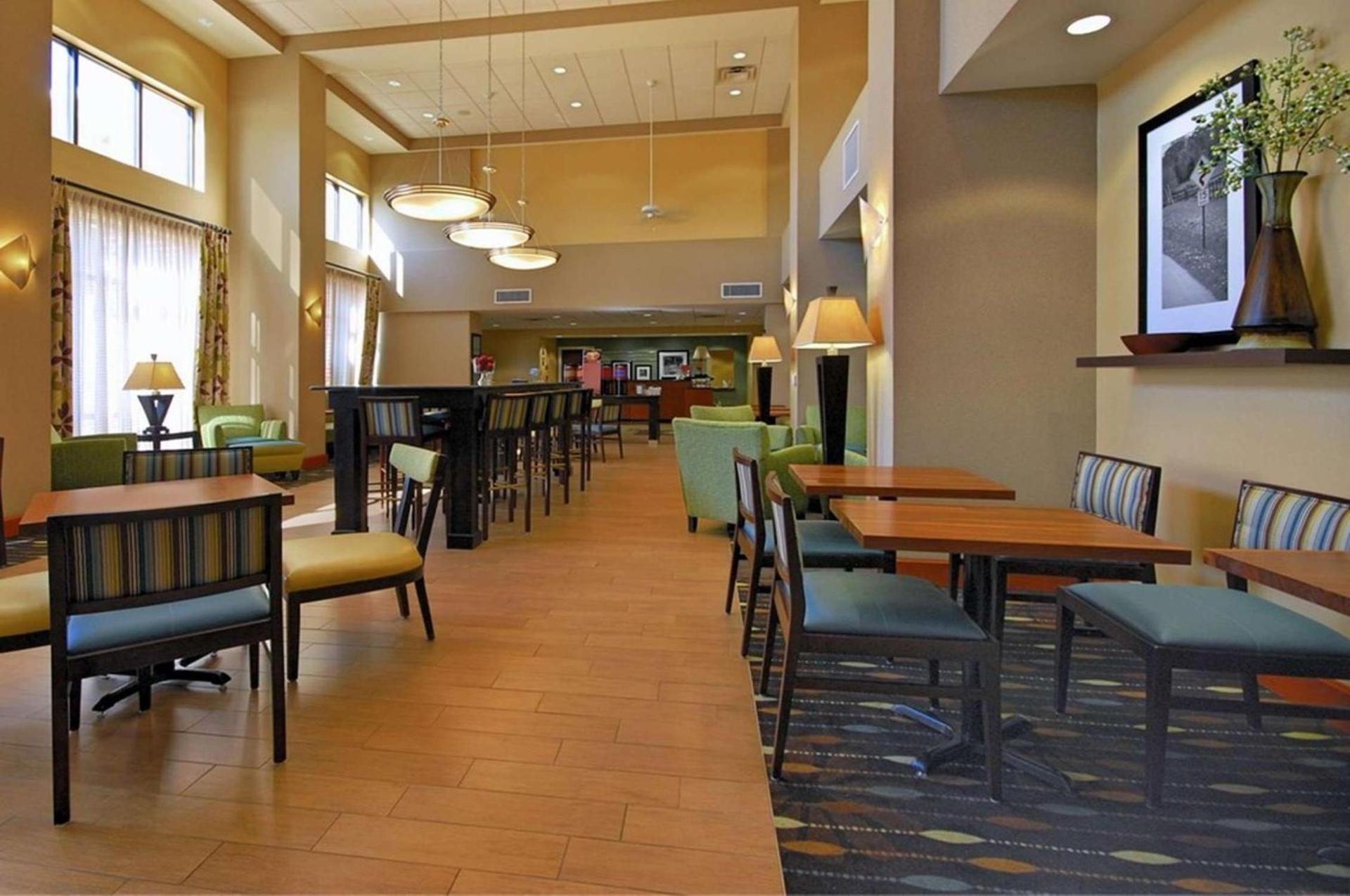 Hampton Inn and Suites New Iberia photo 10