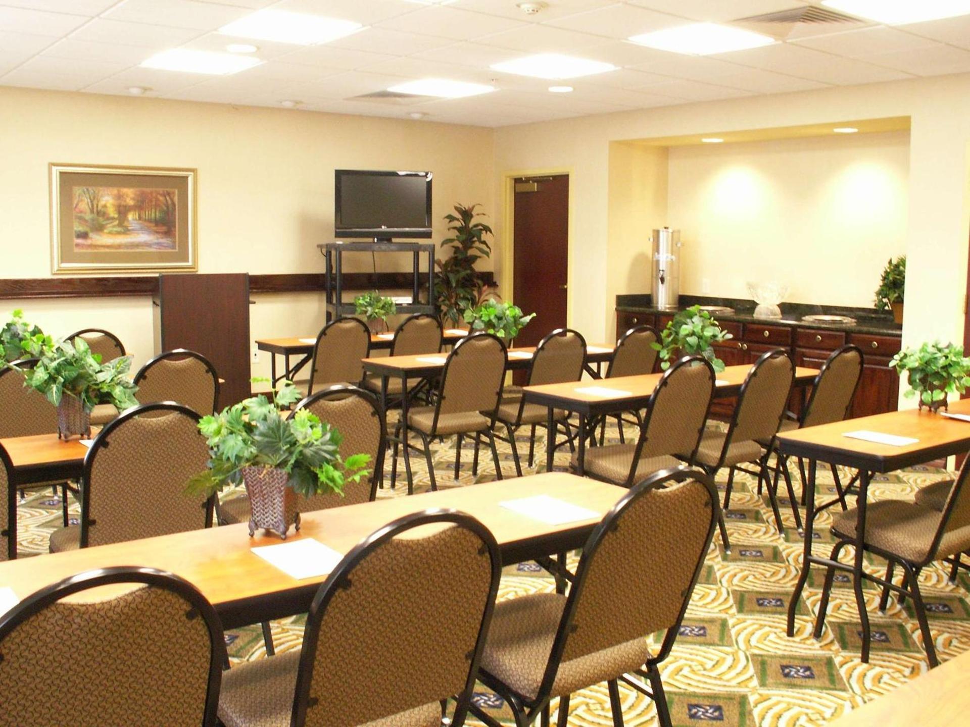 Hampton Inn & Suites Natchez photo 29