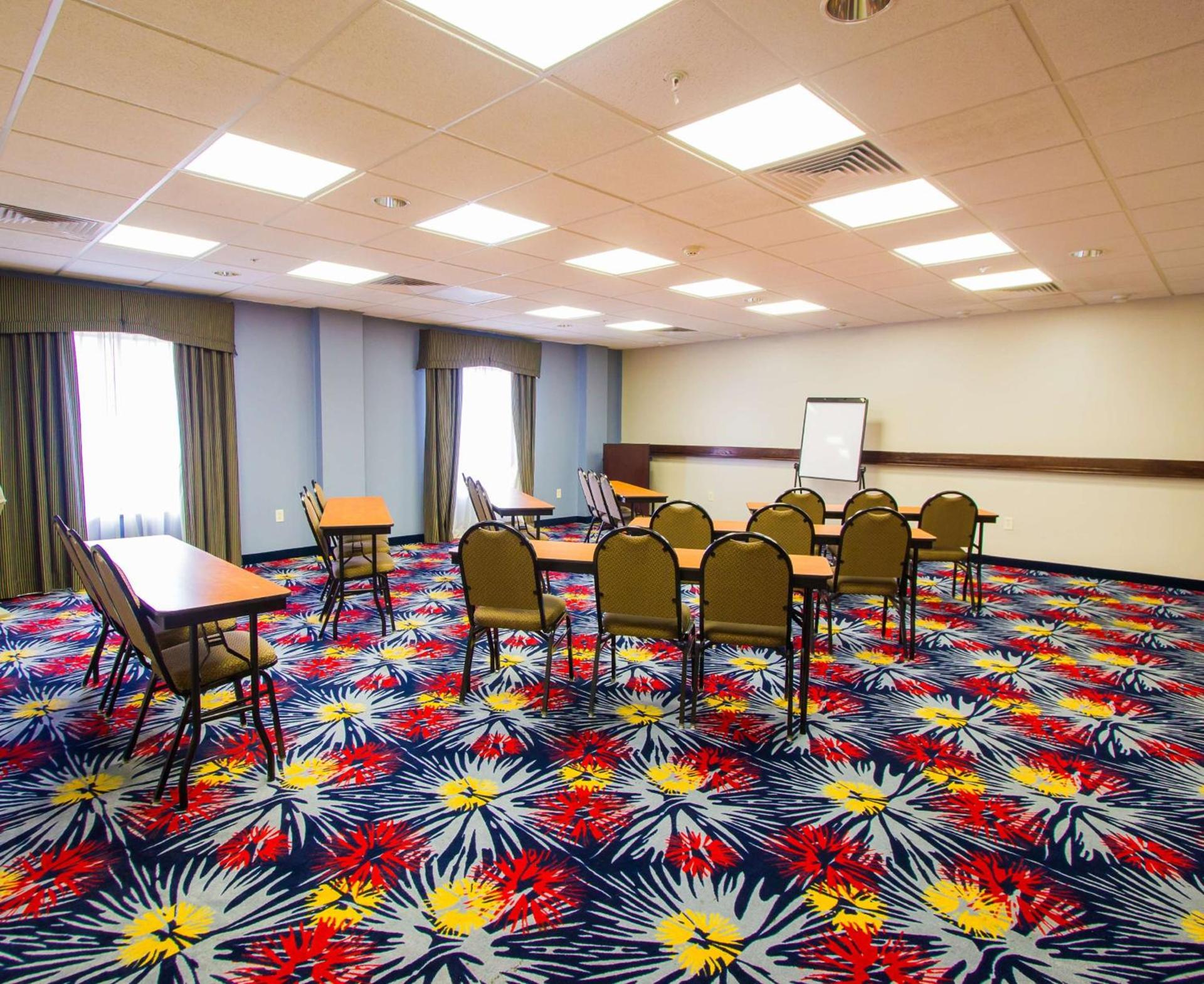 Hampton Inn & Suites Natchez photo 31