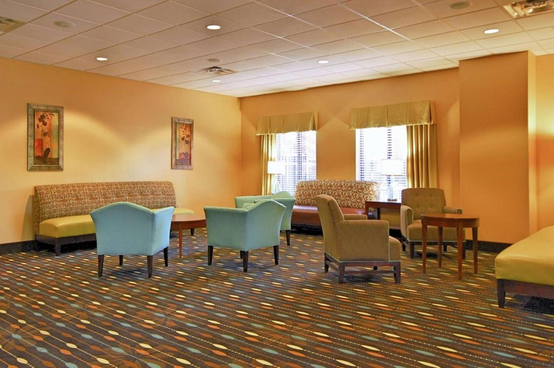 Hampton Inn and Suites New Iberia photo 78
