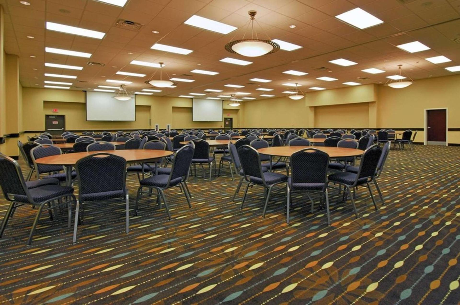 Hampton Inn and Suites New Iberia photo 80
