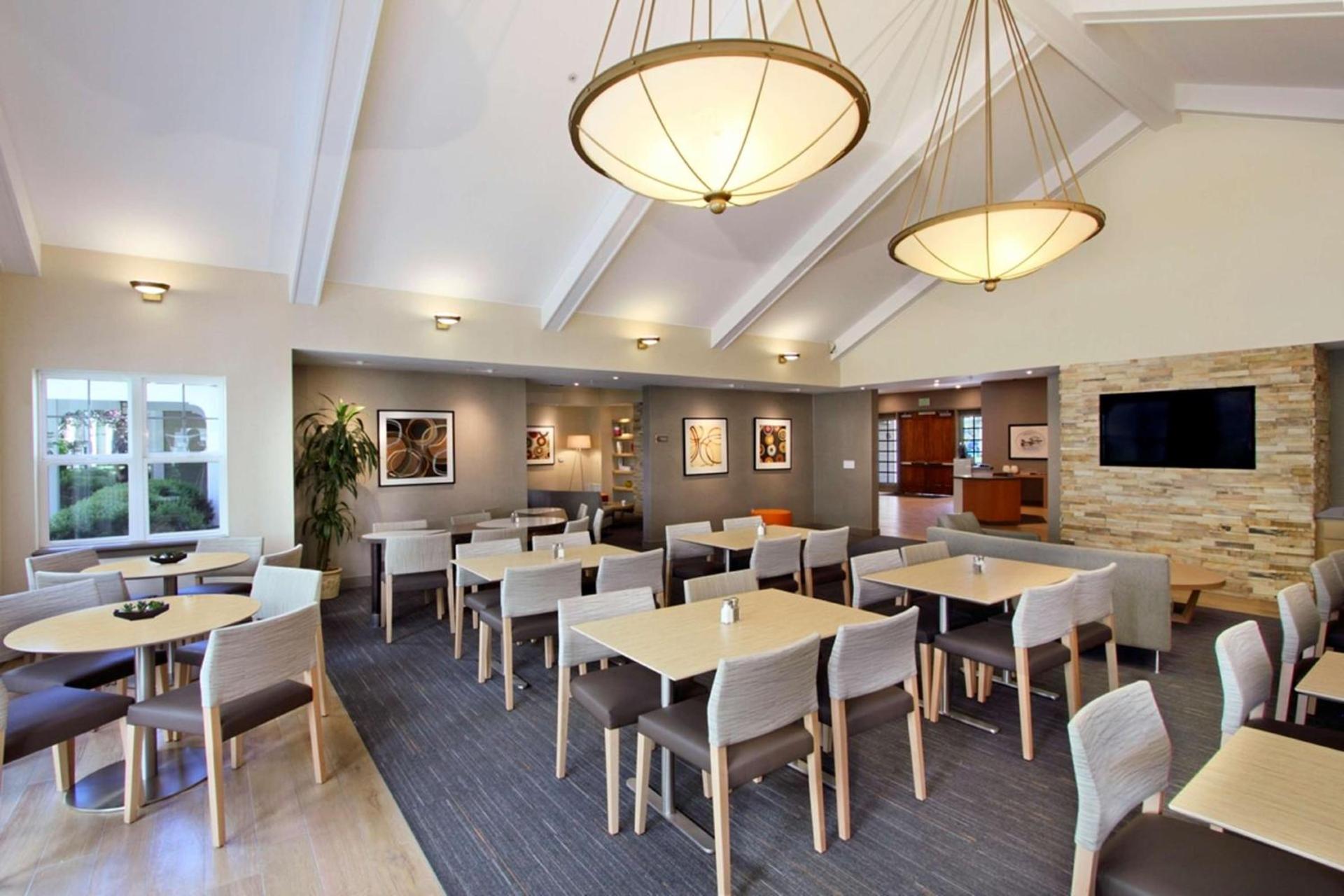 Homewood Suites by Hilton Newark Fremont photo 11