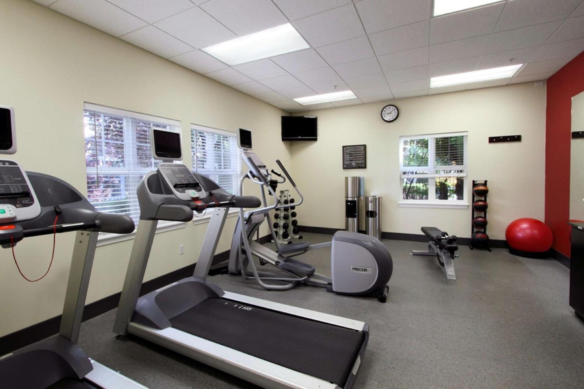 Homewood Suites by Hilton Newark Fremont photo 15