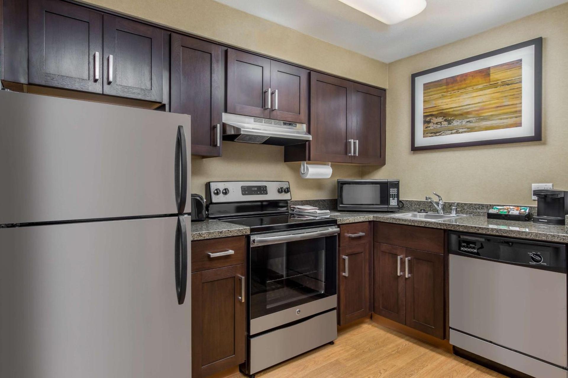 Homewood Suites by Hilton Newark Fremont photo 43